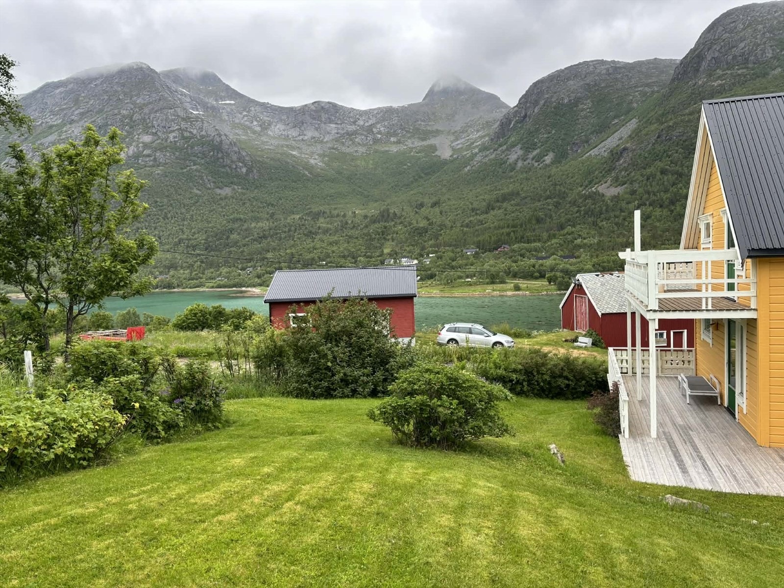 Selgers eget bilde. Galleribilde