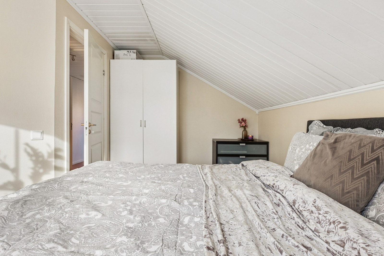 Soverom nr. 4 har også garderobe løsning med plass til oppbevaring. Galleribilde