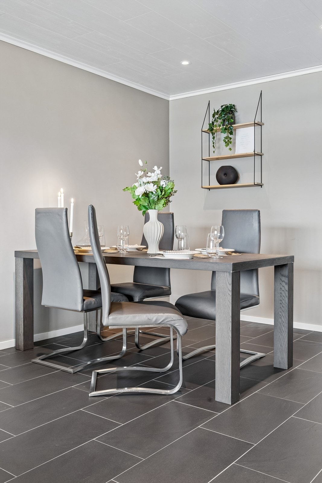 Det er en naturlig sone for spiseplass, perfekt for hyggelige middager. Galleribilde