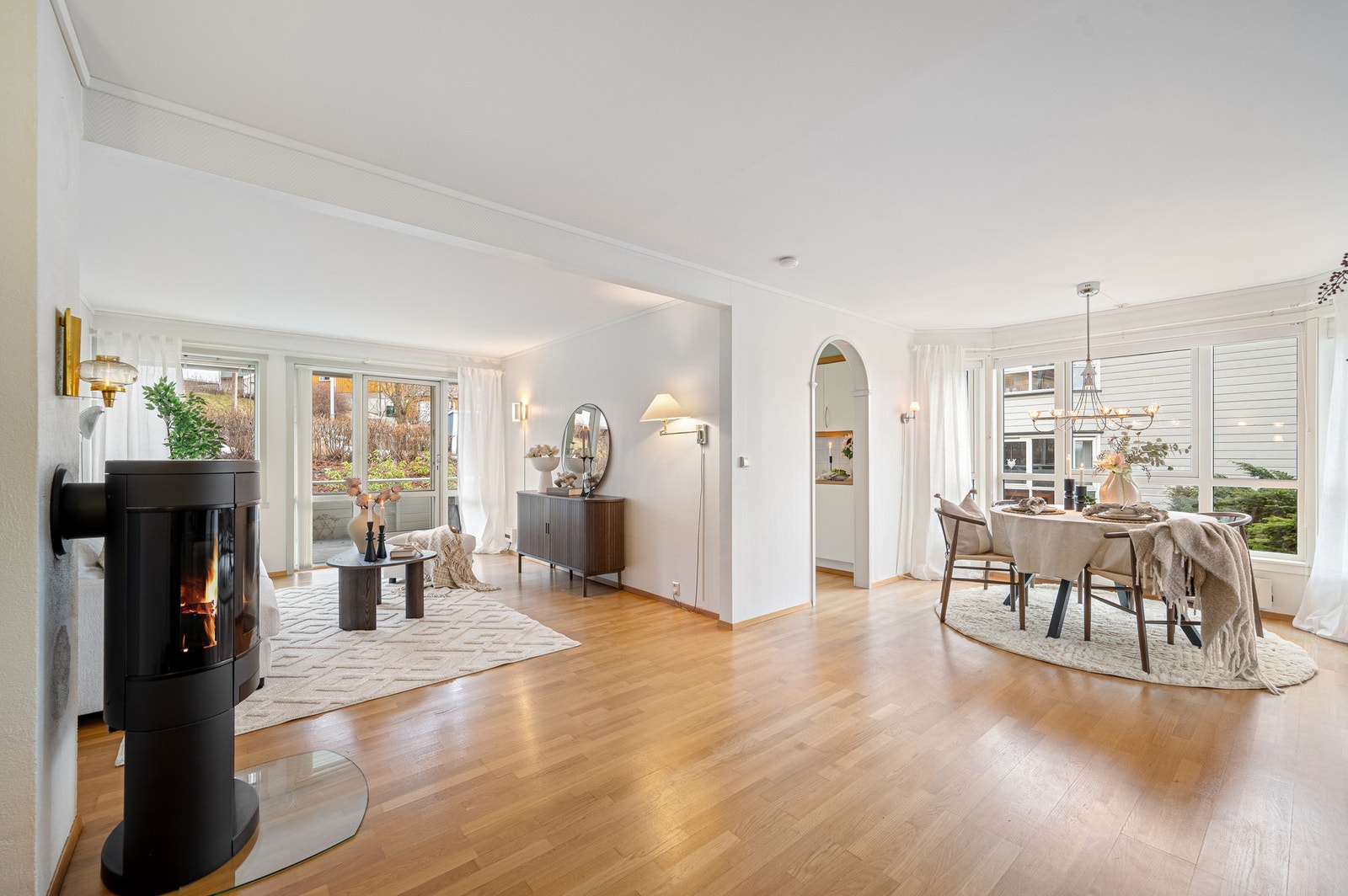 EiendomsMegler 1 v/ Martin Nordmo har gleden av å presentere Gamle Kongevei 72. Galleribilde