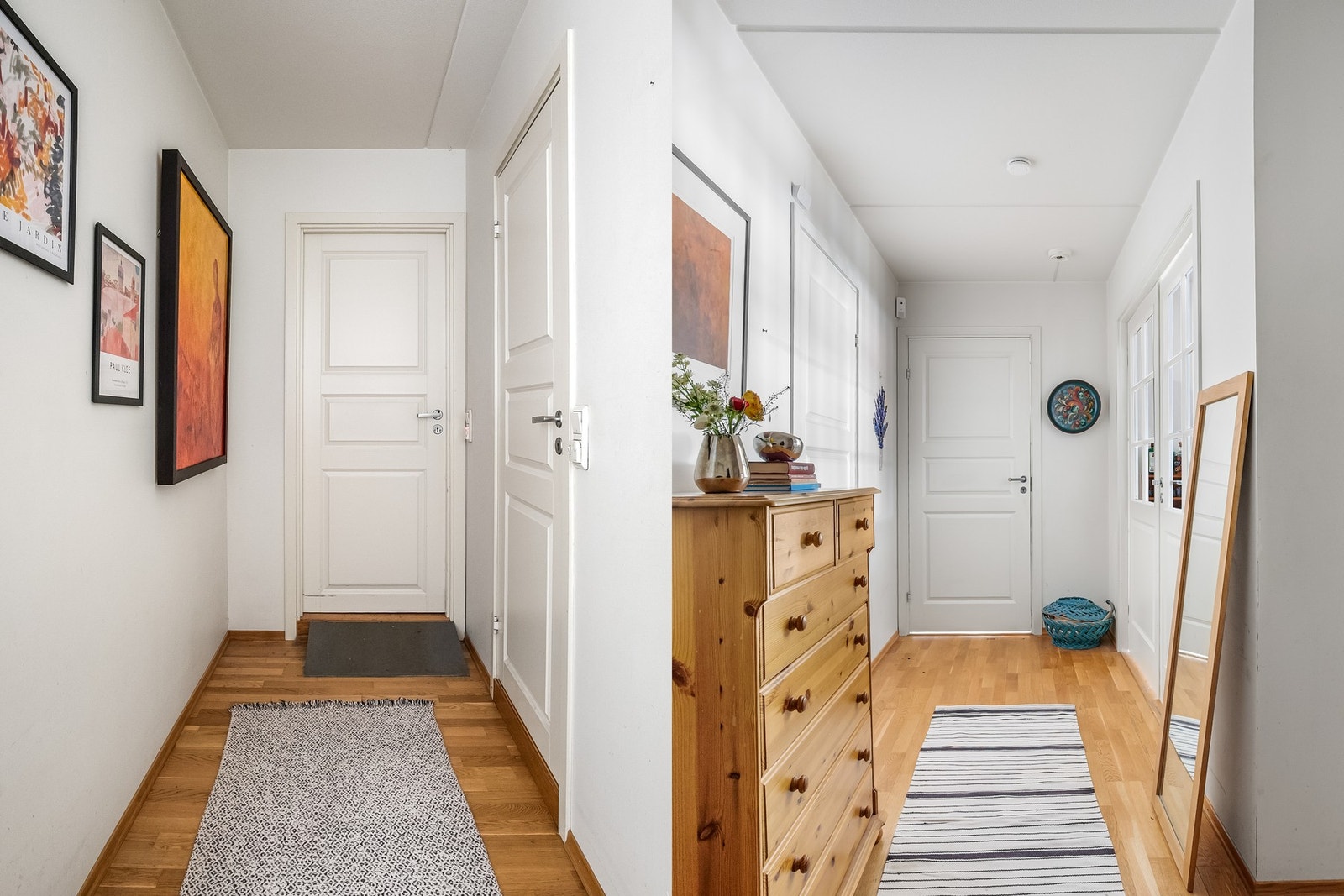 Romslig entré med god plass til oppbevaring av yttertøy og sko. Leiligheten har en praktisk planløsning hvor entréen fungerer som et naturlig bindeledd. Galleribilde