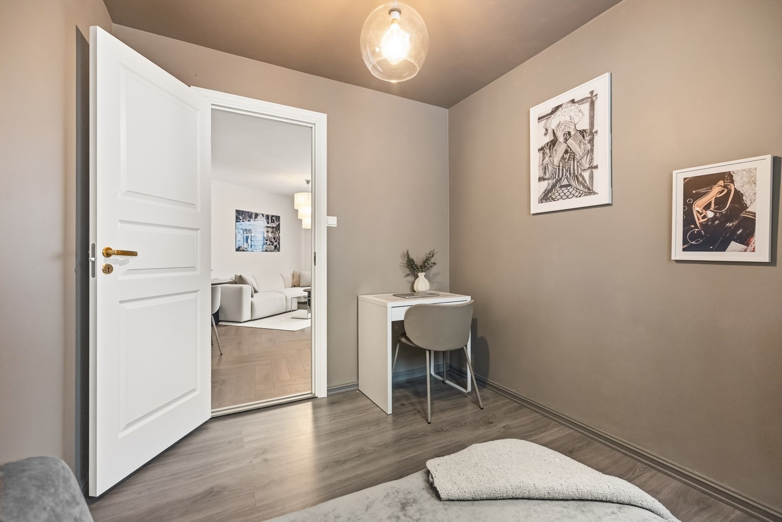 Rommet egner seg godt som kontor, barne-eller gjesterom. Galleribilde