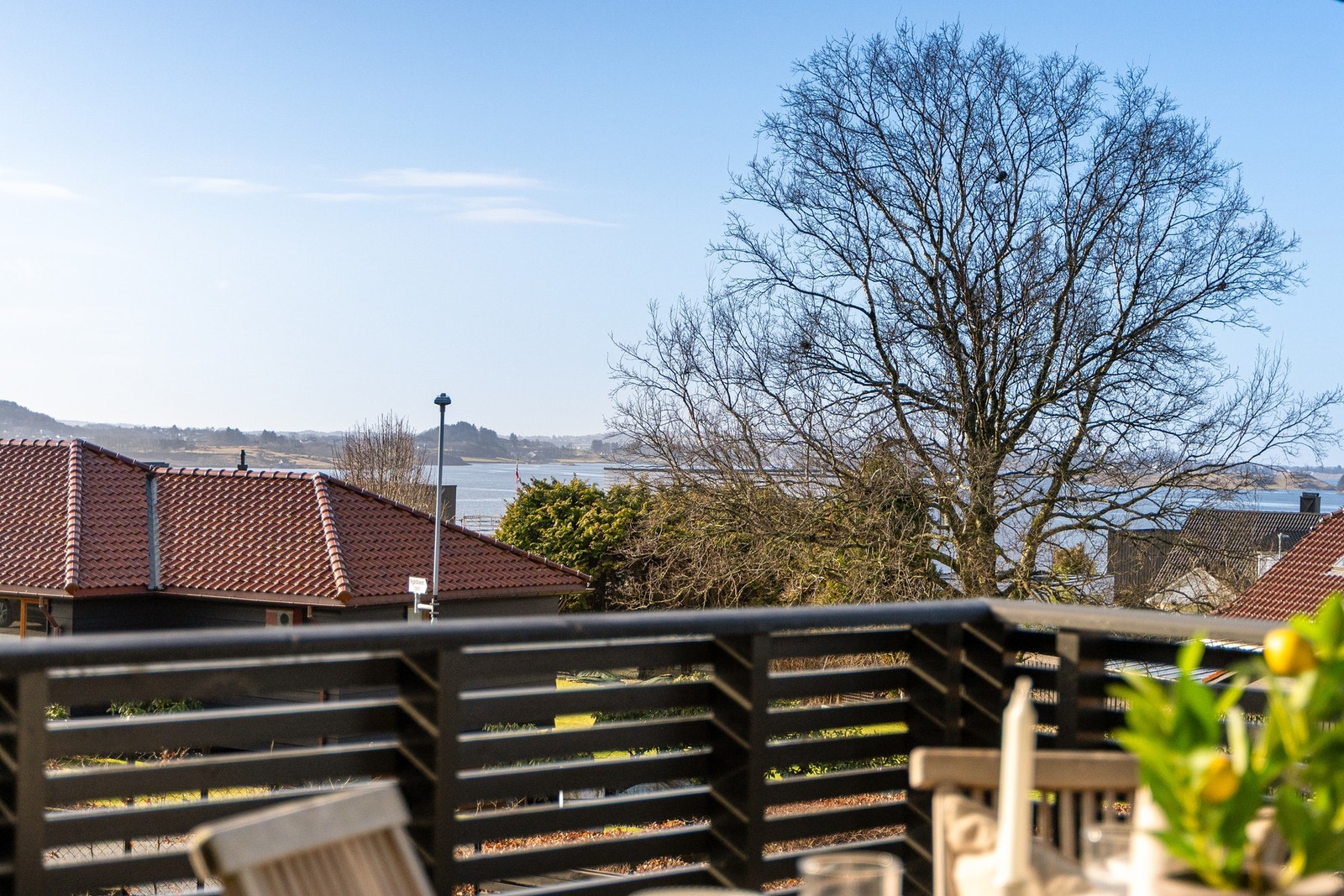 Utsikt fra balkong. Galleribilde