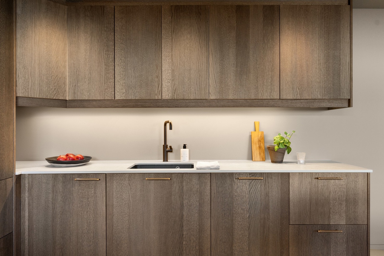 Dørfrontene er levert av møbelsnekker Vågane & Viste. Galleribilde