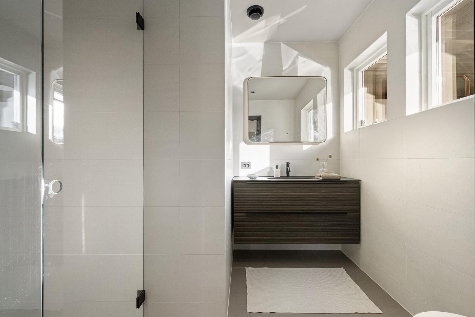 Bad II. Galleribilde