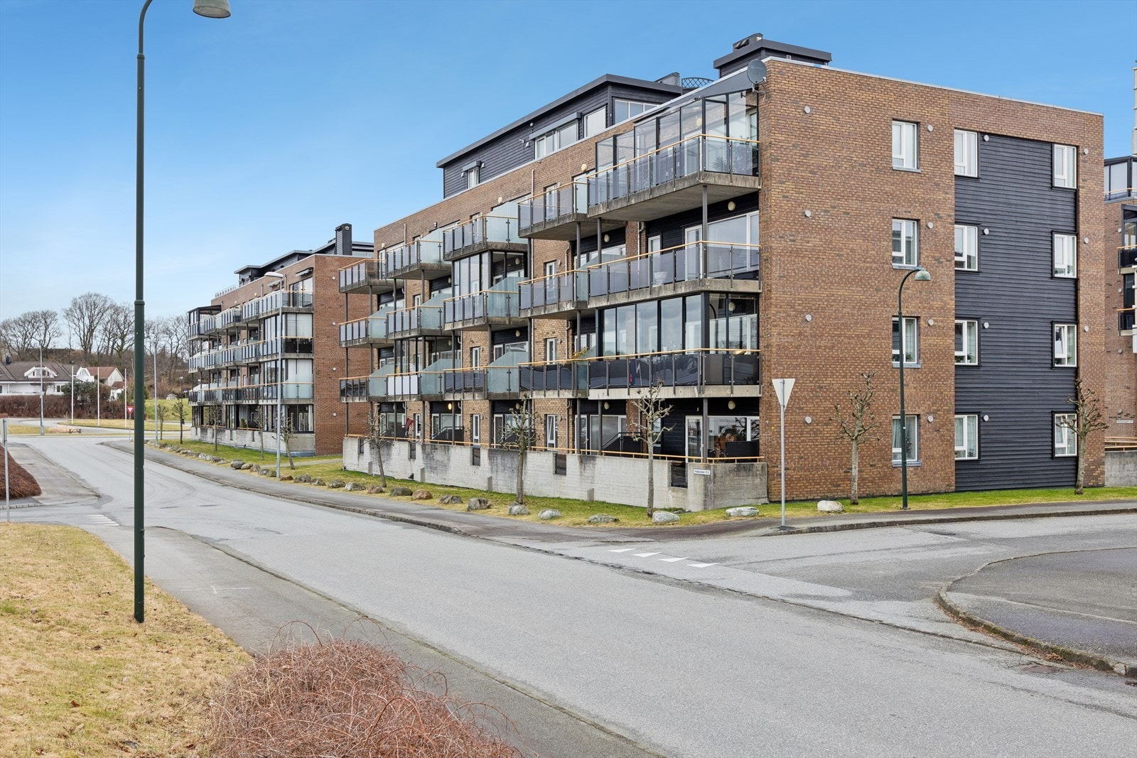 Fasade - Leiligheten ligger i 3.etg Galleribilde