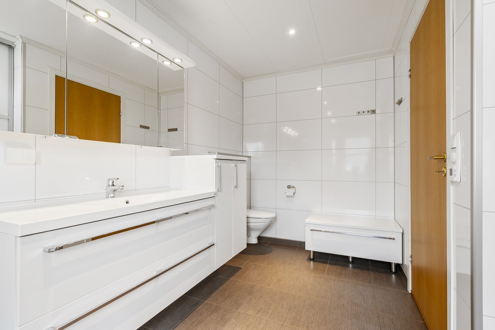 Lyst og pent bad fra ca. 2014 Galleribilde