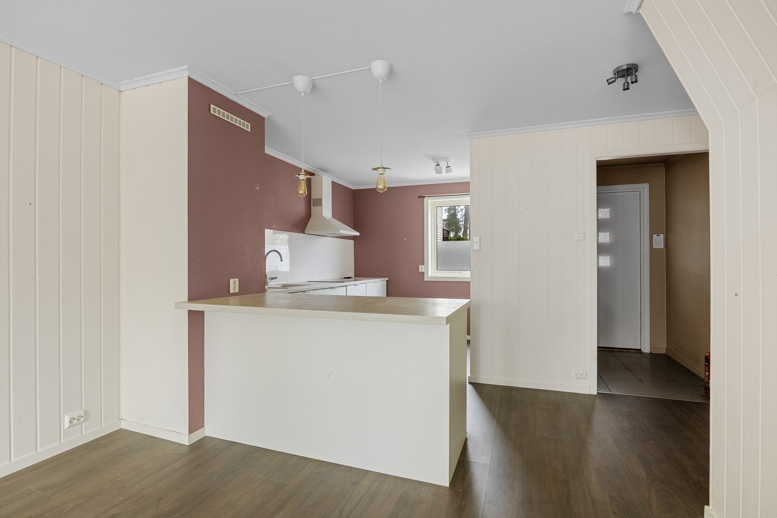 Hyggelig sitteplass ved kjøkkenøya. Galleribilde