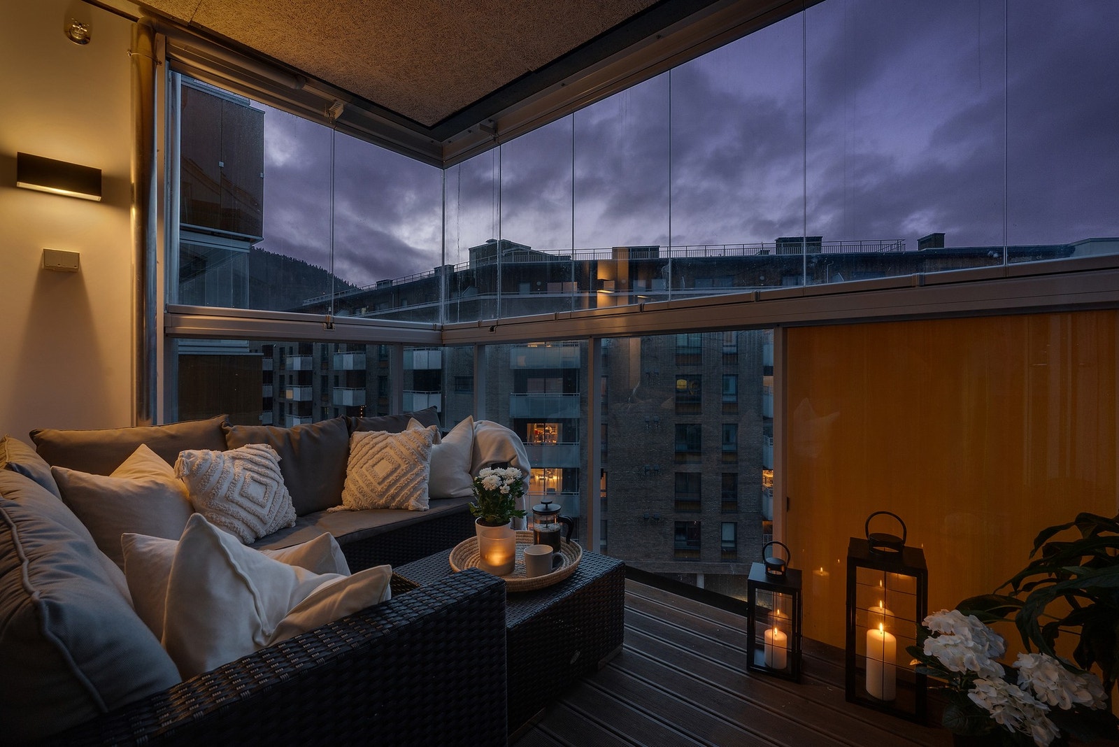 - Strøken leilighet med høy standard og innglasset balkong - Galleribilde