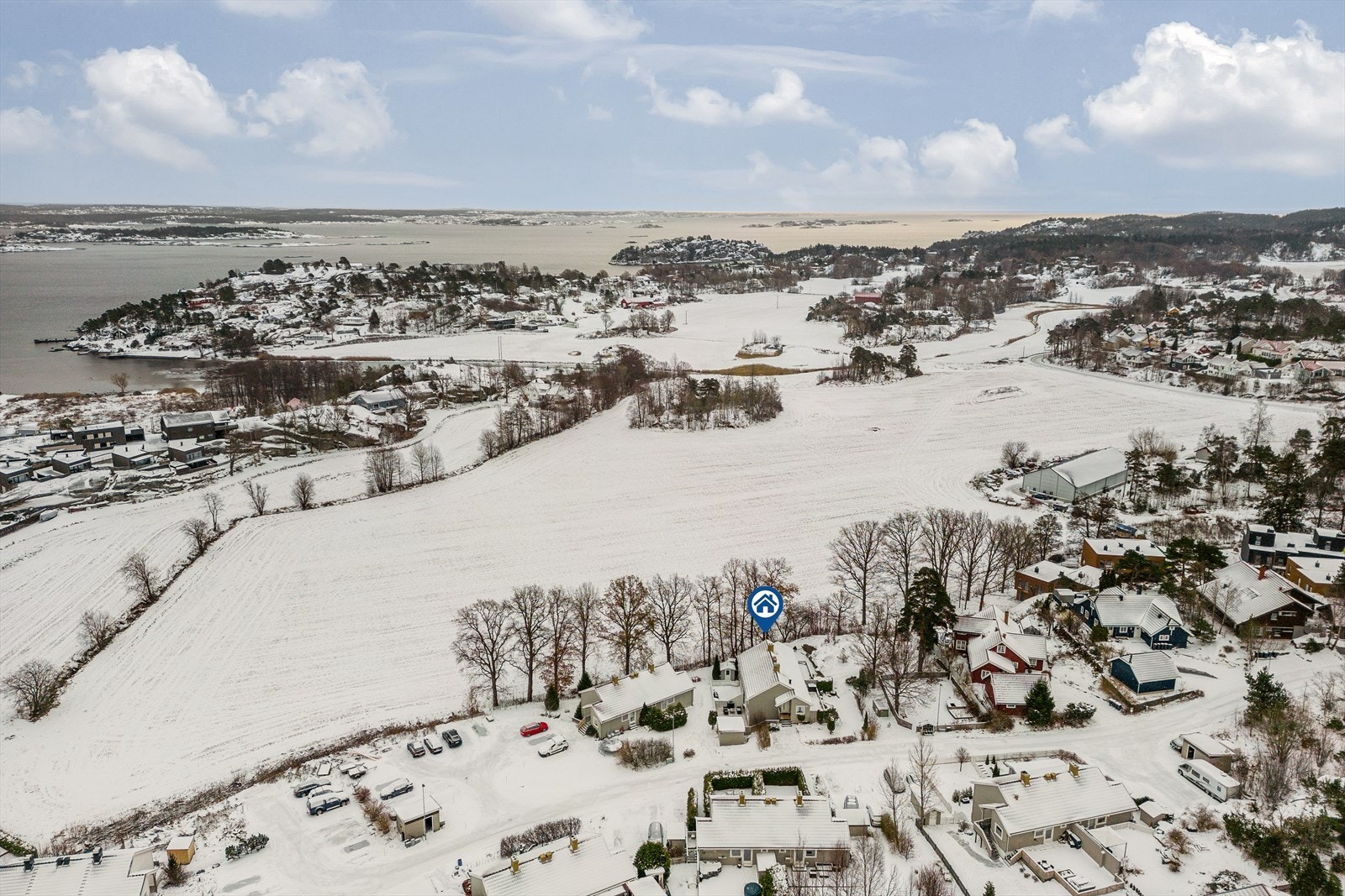 Joker Gjekstad, som er søndagsåpen, ligger kun 4 minutters gange fra boligen. Galleribilde