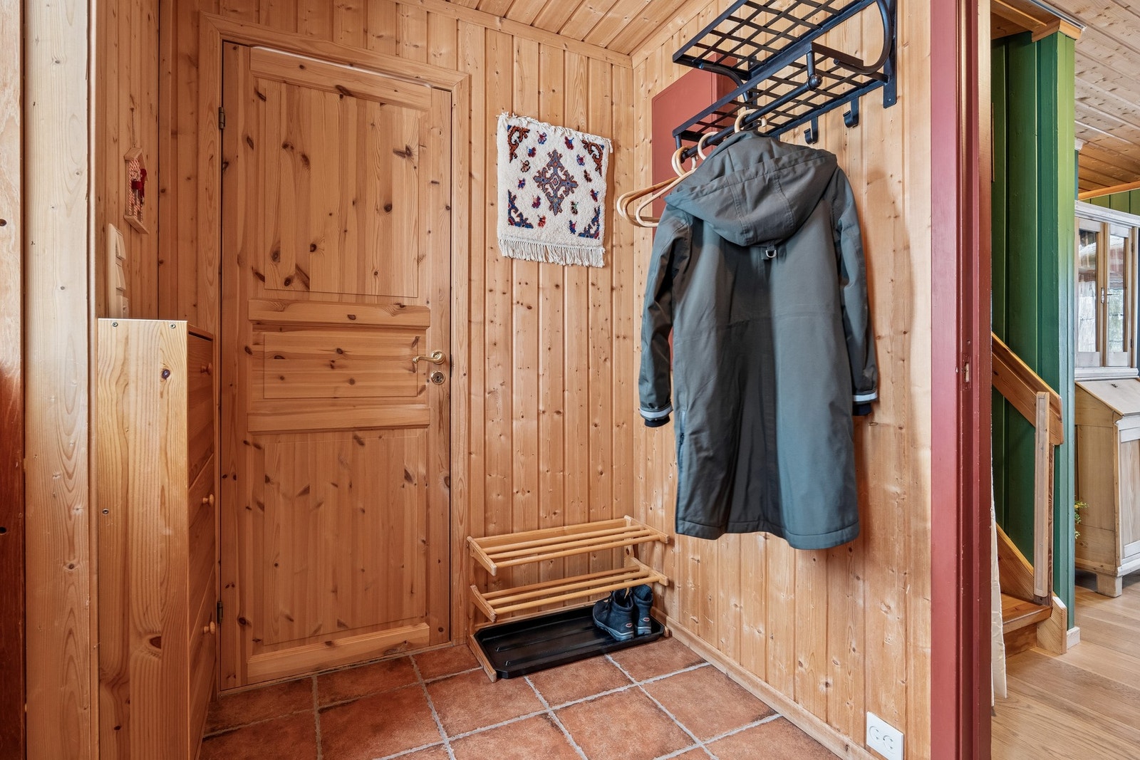 Entré med muligheter for noe oppheng av tøy Galleribilde