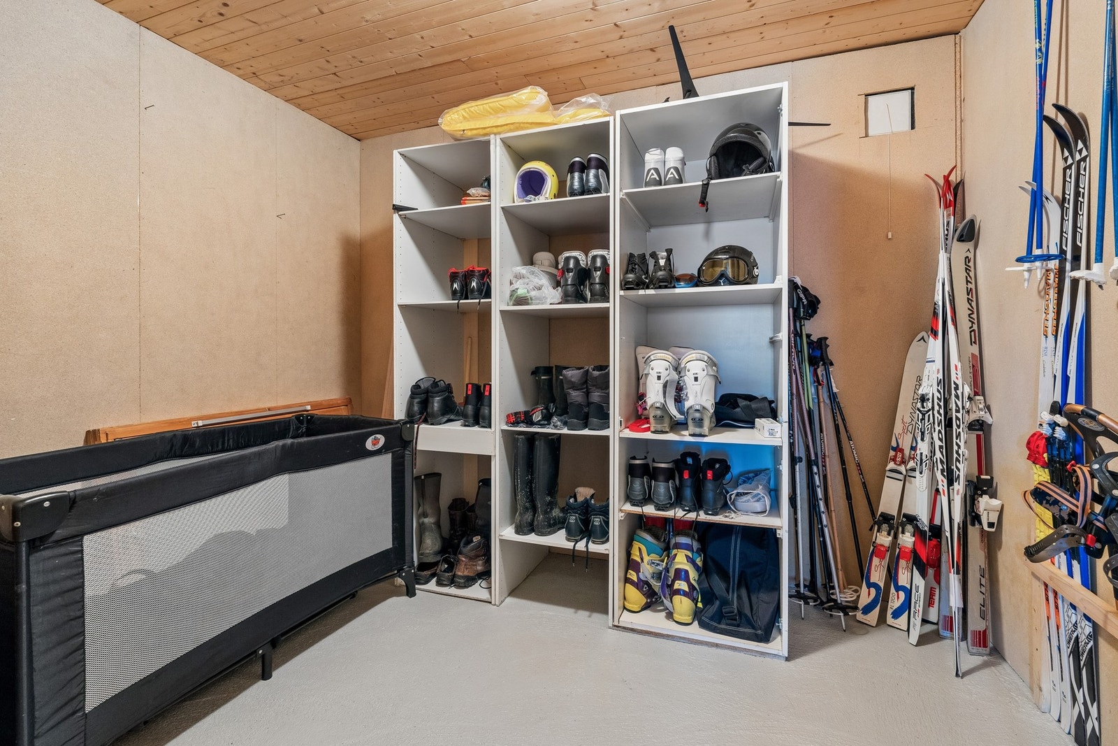 Bod i kjeller Galleribilde