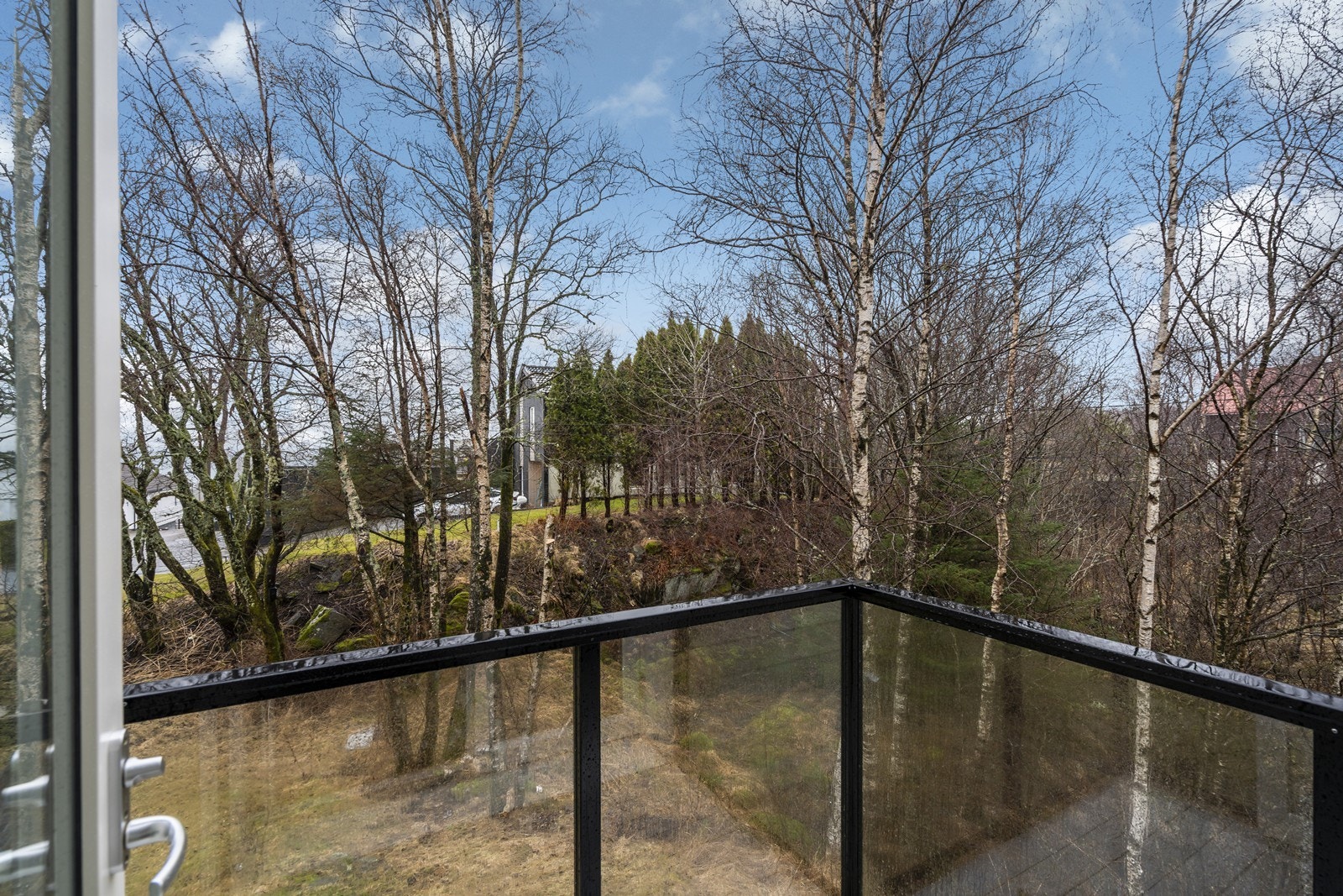 Utsikt, balkong 2. etg. Galleribilde