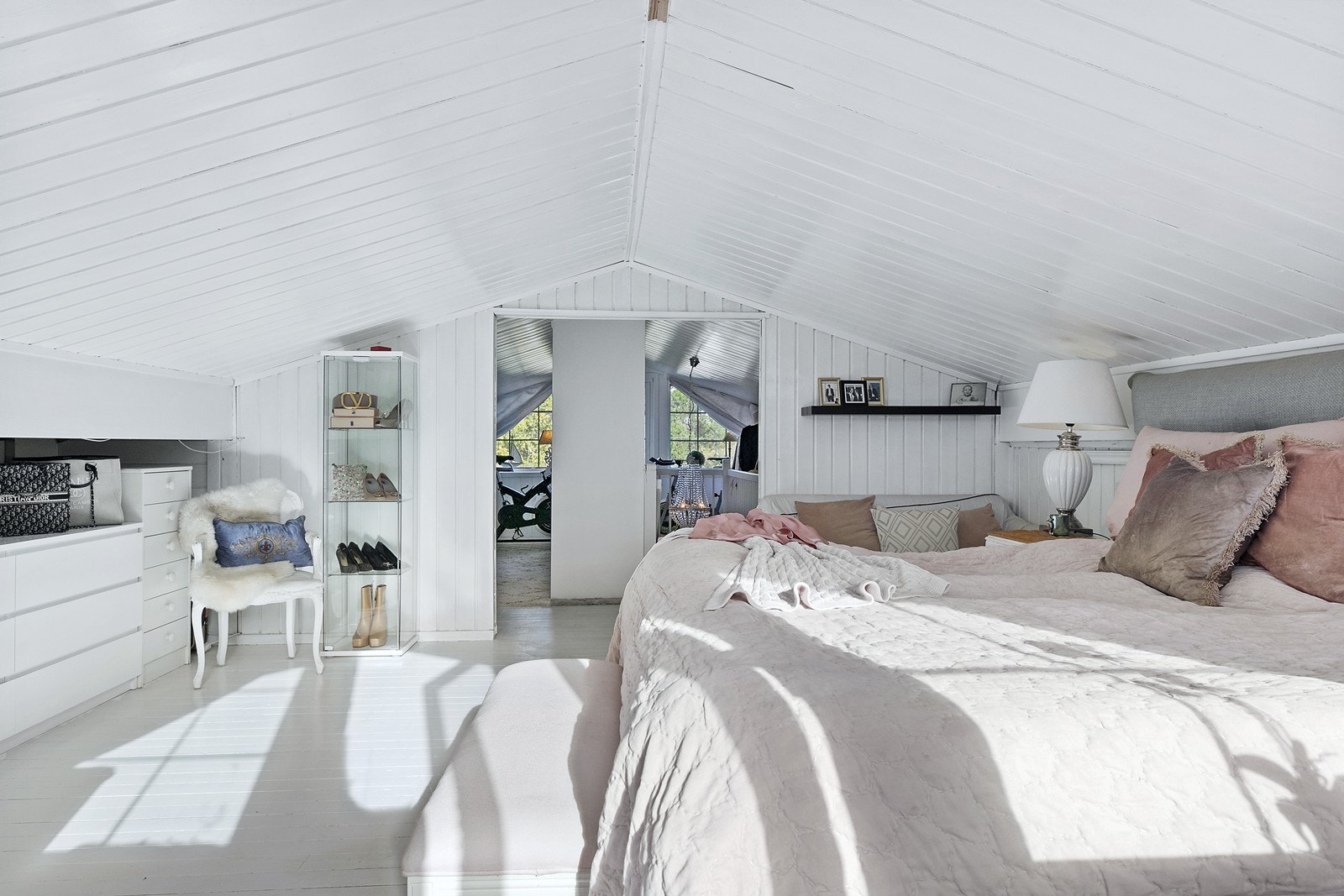 Innredet hems (ikke omsøkt og godkjent til rom for varig opphold). Galleribilde