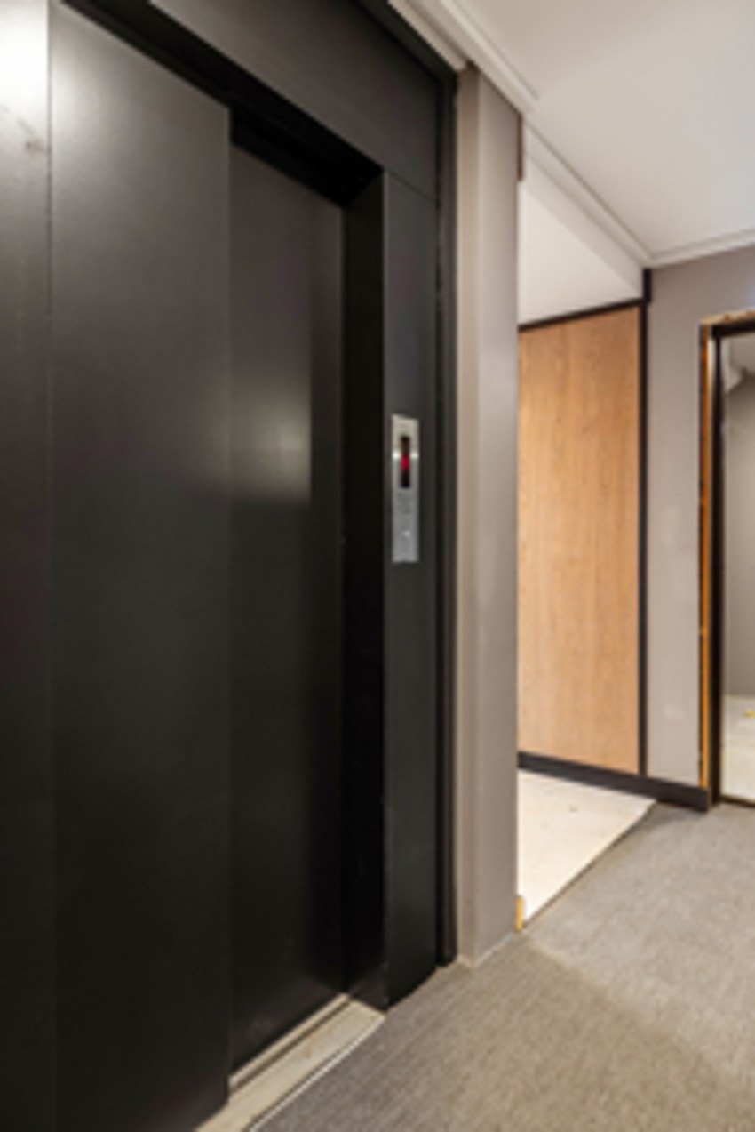 Heis til etasjeplan. Galleribilde