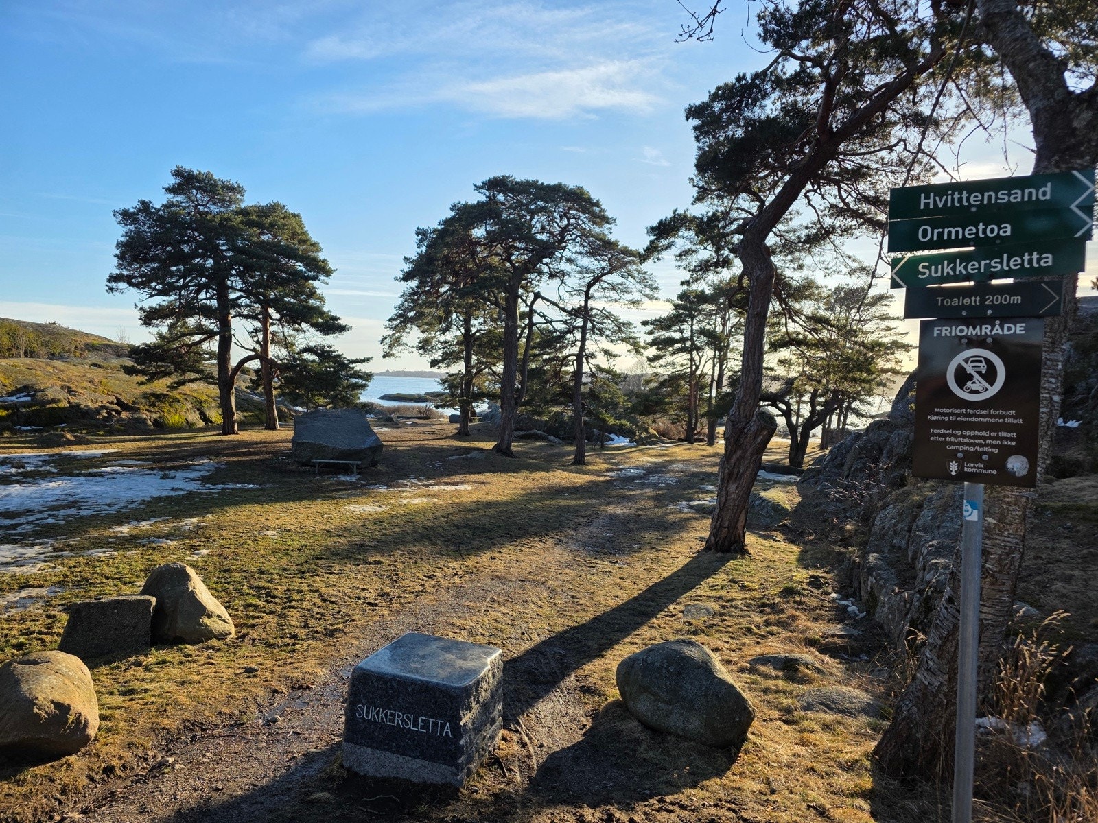 Østre Halsen - bare en liten sykletur fra leiligheten Galleribilde