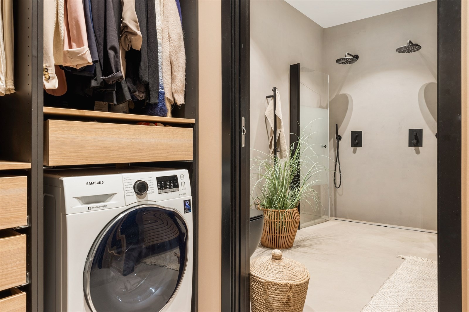 Videre fra garderoben kommer du til badet. Galleribilde