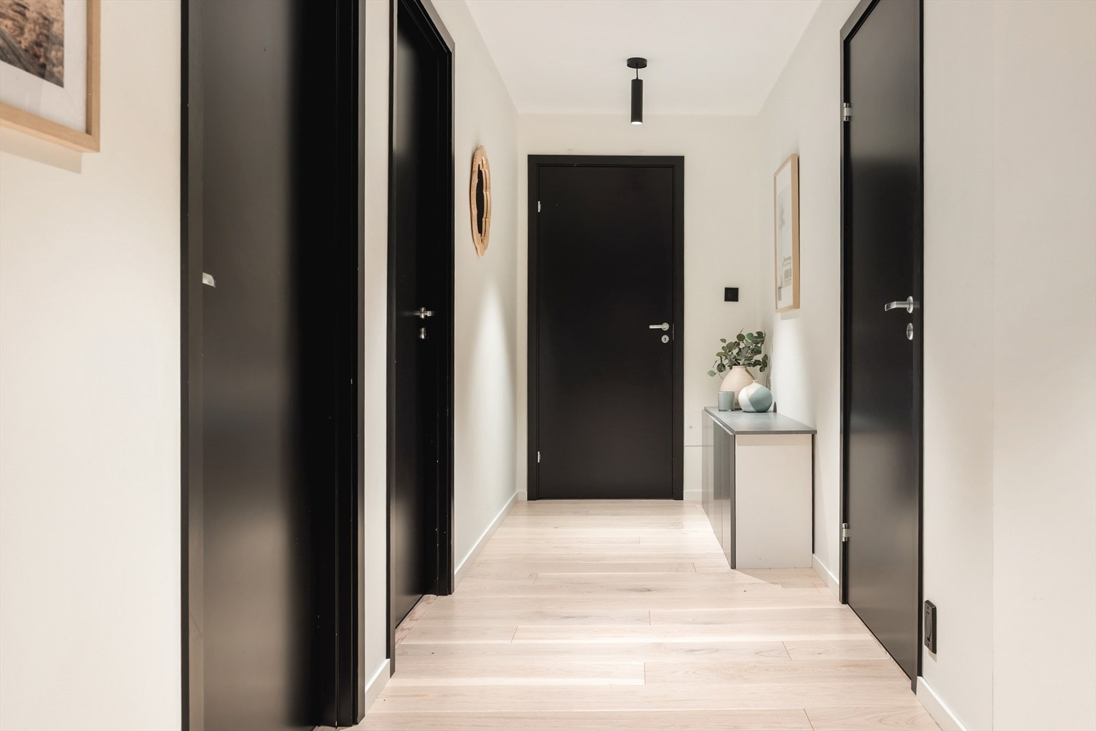 Underetasjen inneholder 3 romslige soverom. Galleribilde