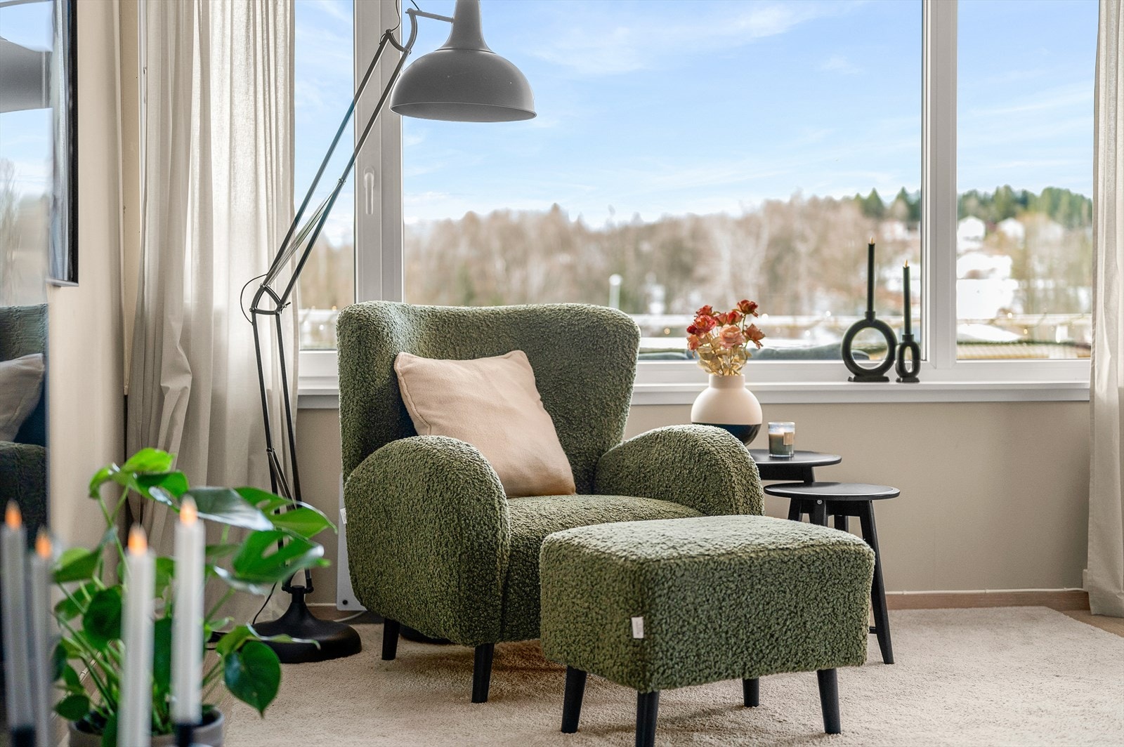 Borettslaget har kollektiv avtale med Telenor som inngår i felleskostnadene. Galleribilde