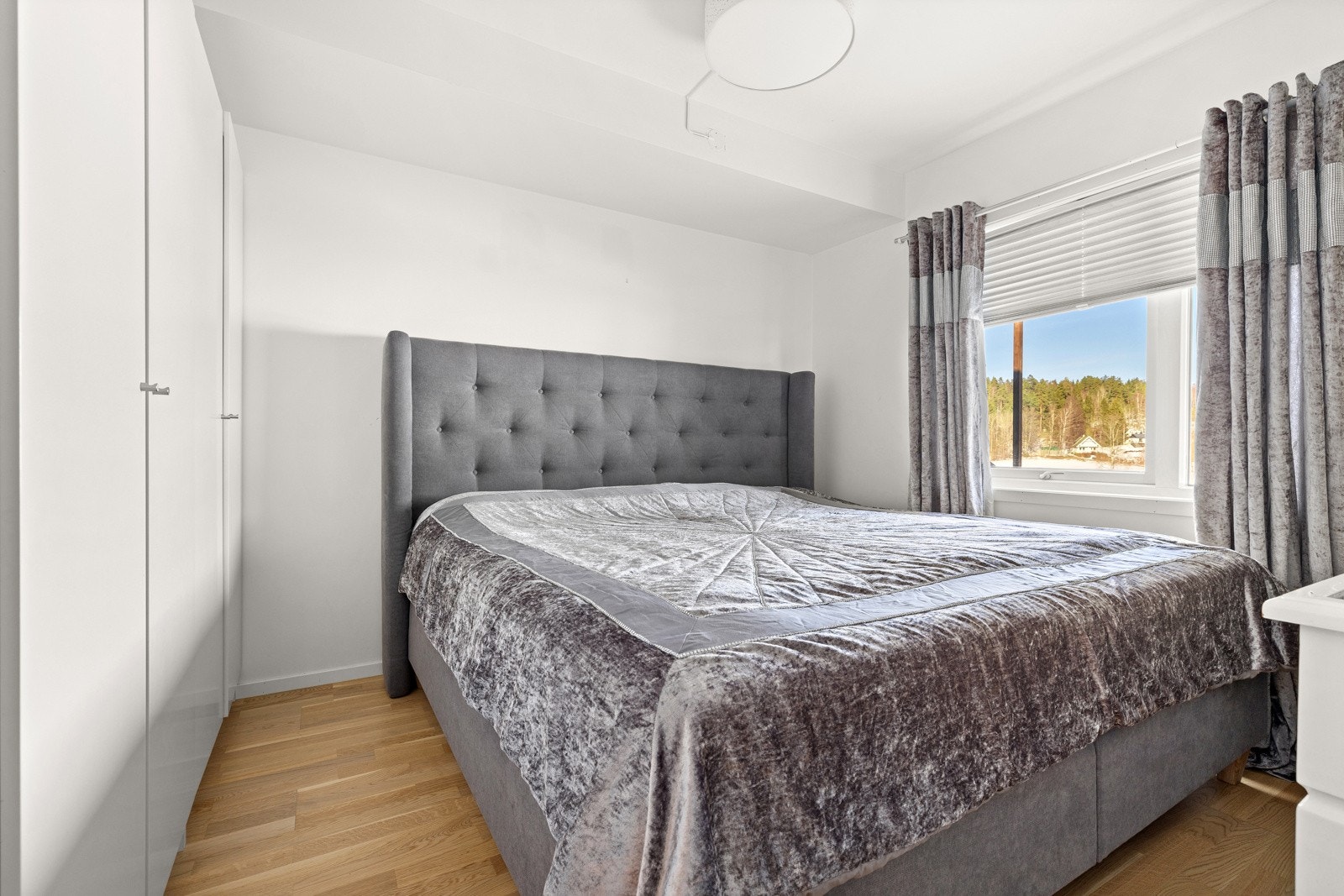 Soverom nr 2 ( hovedsoverom) Galleribilde