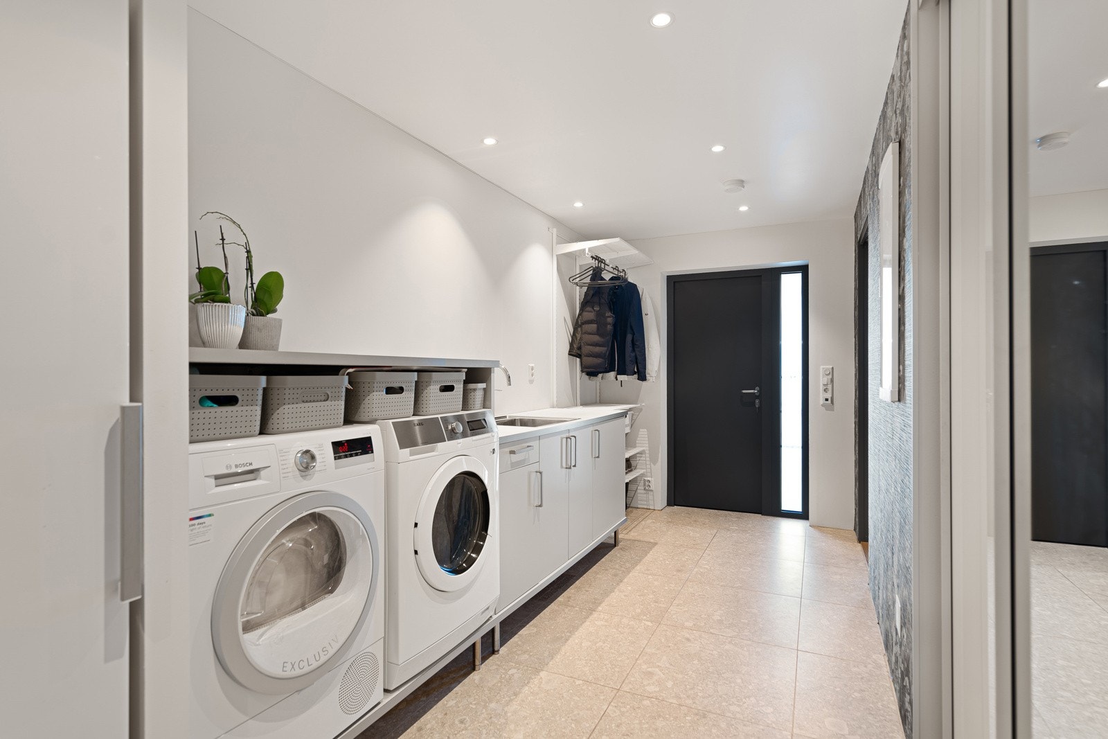 Vaskerommet må fremheves - et fantastisk og velutstyrt rom Galleribilde