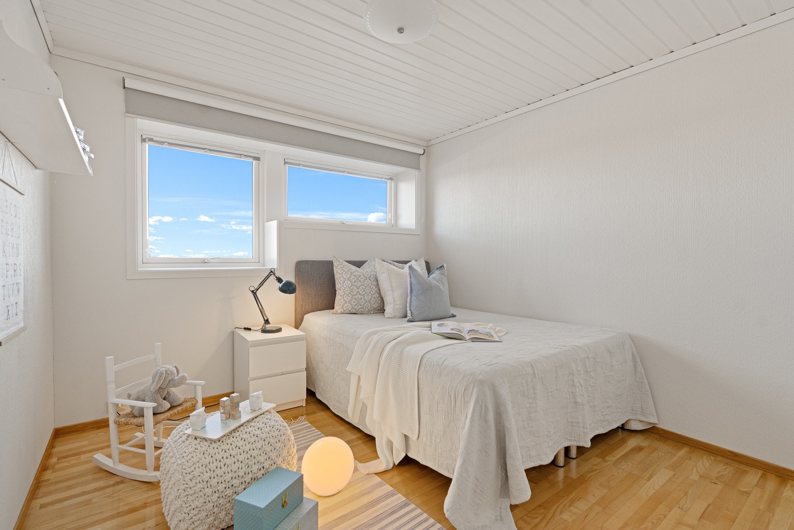 Soverom nr 2 av 2 i underetasje Galleribilde