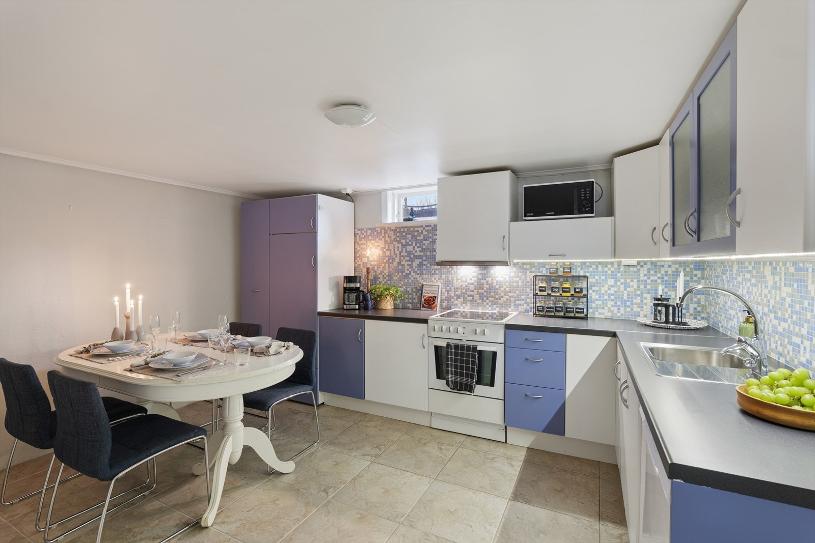 Praktisk og romslig kjøkken Galleribilde