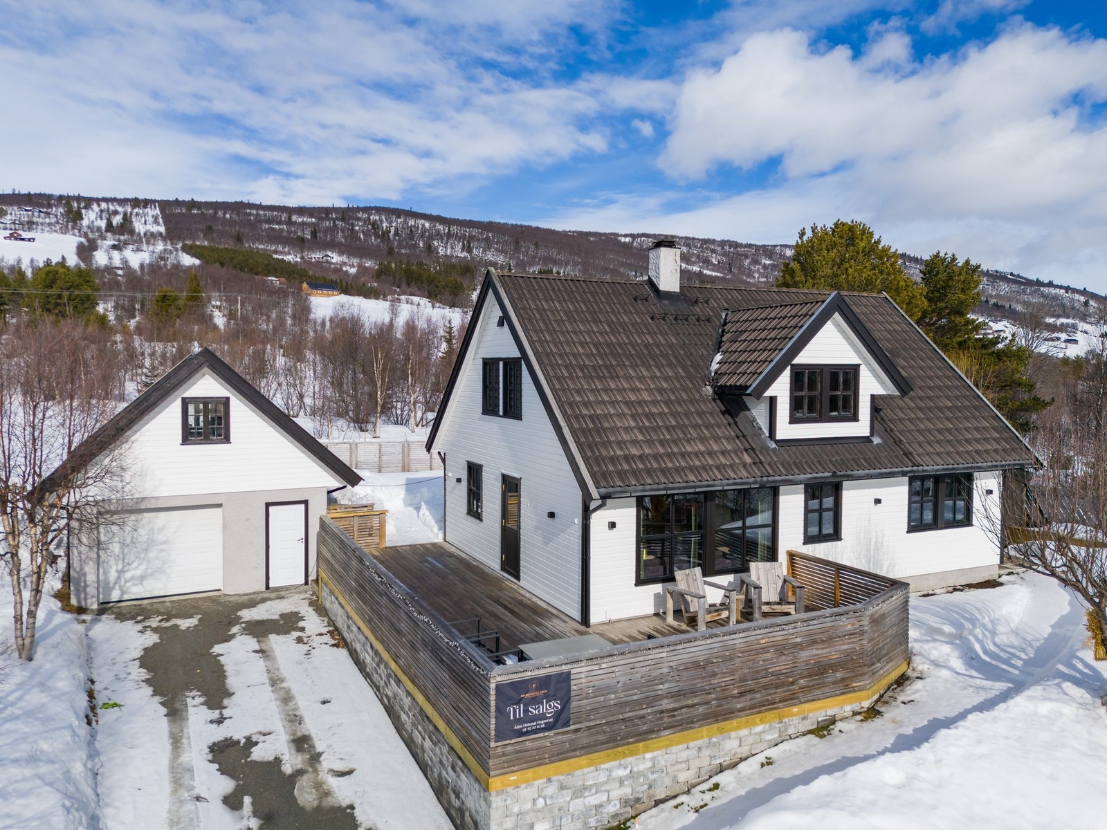 Lokal Eiendomsmegler MNEF/Partner/Økonom Ådne Holestøl Hognerud har gleden av å presentere Langehaugvegen 37! (Foto: Terje Bjørnsen) Galleribilde