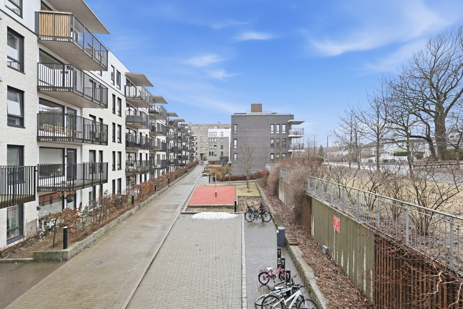 Utsikt fra balkongen. Galleribilde