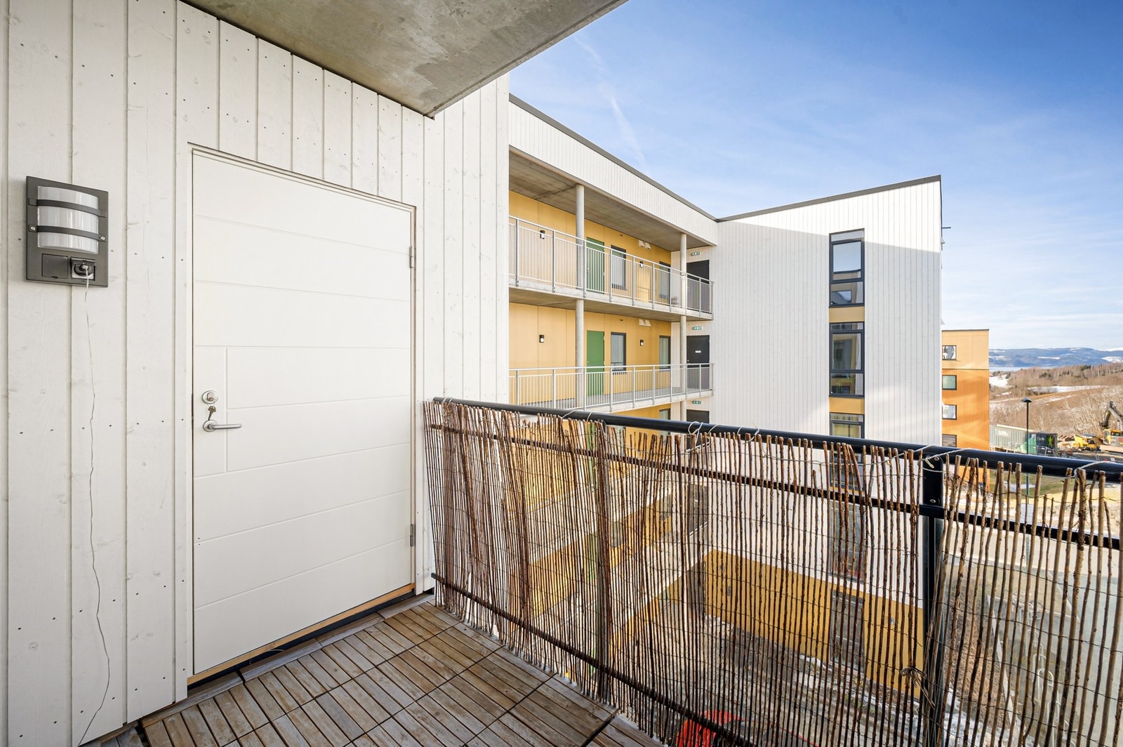 Leiligheten har en innvendig bod samt en på balkongen. Galleribilde