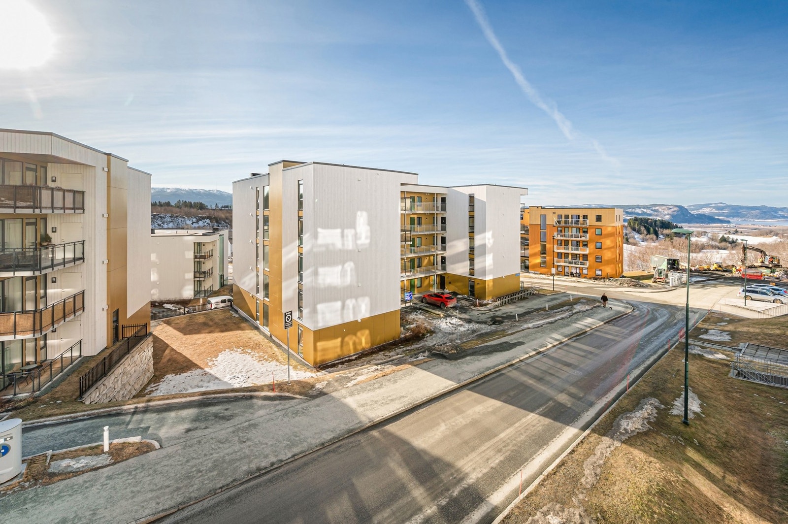 Fasade. Lund Østre-området er et mekka for deg som liker å gå på tur, løpe, sykle, gå på ski eller rulleski - eller generelt liker deg utendørs! Galleribilde