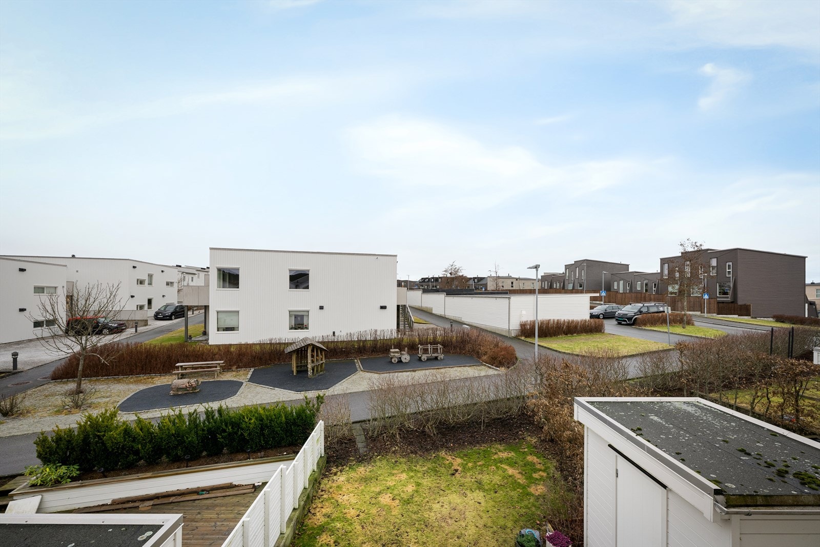 God avstand til andre hus og naboer gir en helt egen bokvalitet. Galleribilde