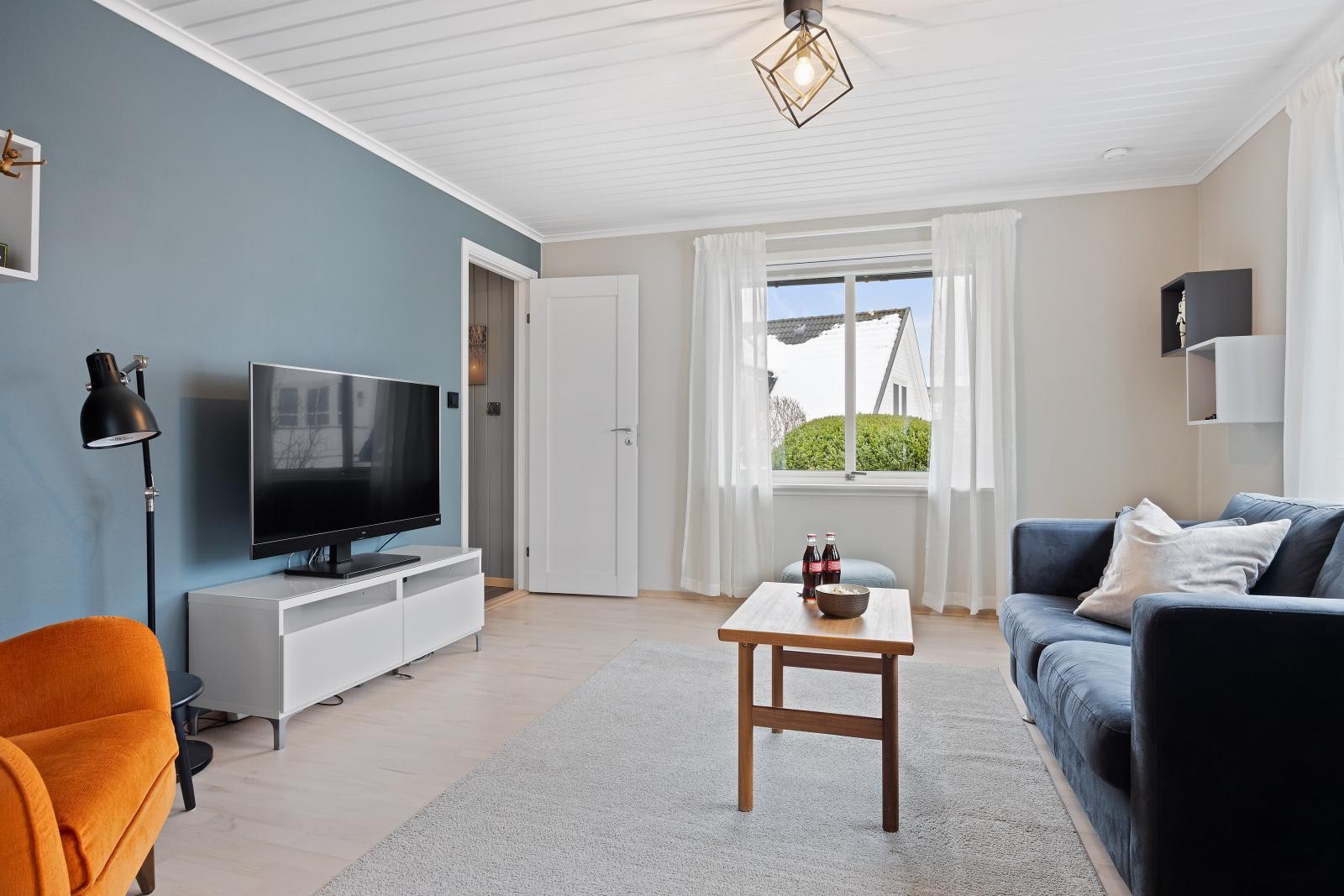 TV-stue i 1. etasje Galleribilde