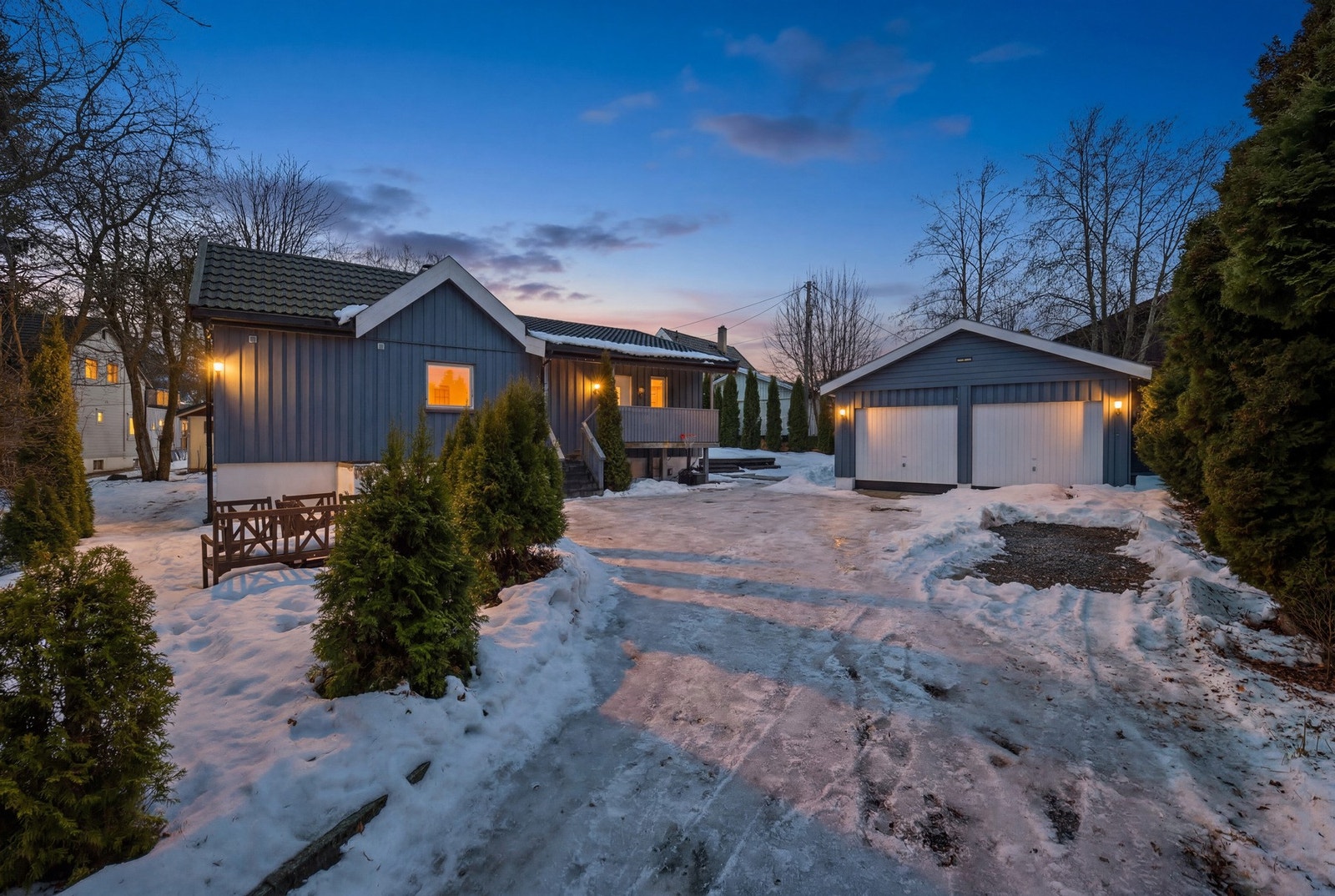 Velkommen til Sol bakken allé 15 - en velholdt og innbydende enebolig med alt på ett plan. Galleribilde