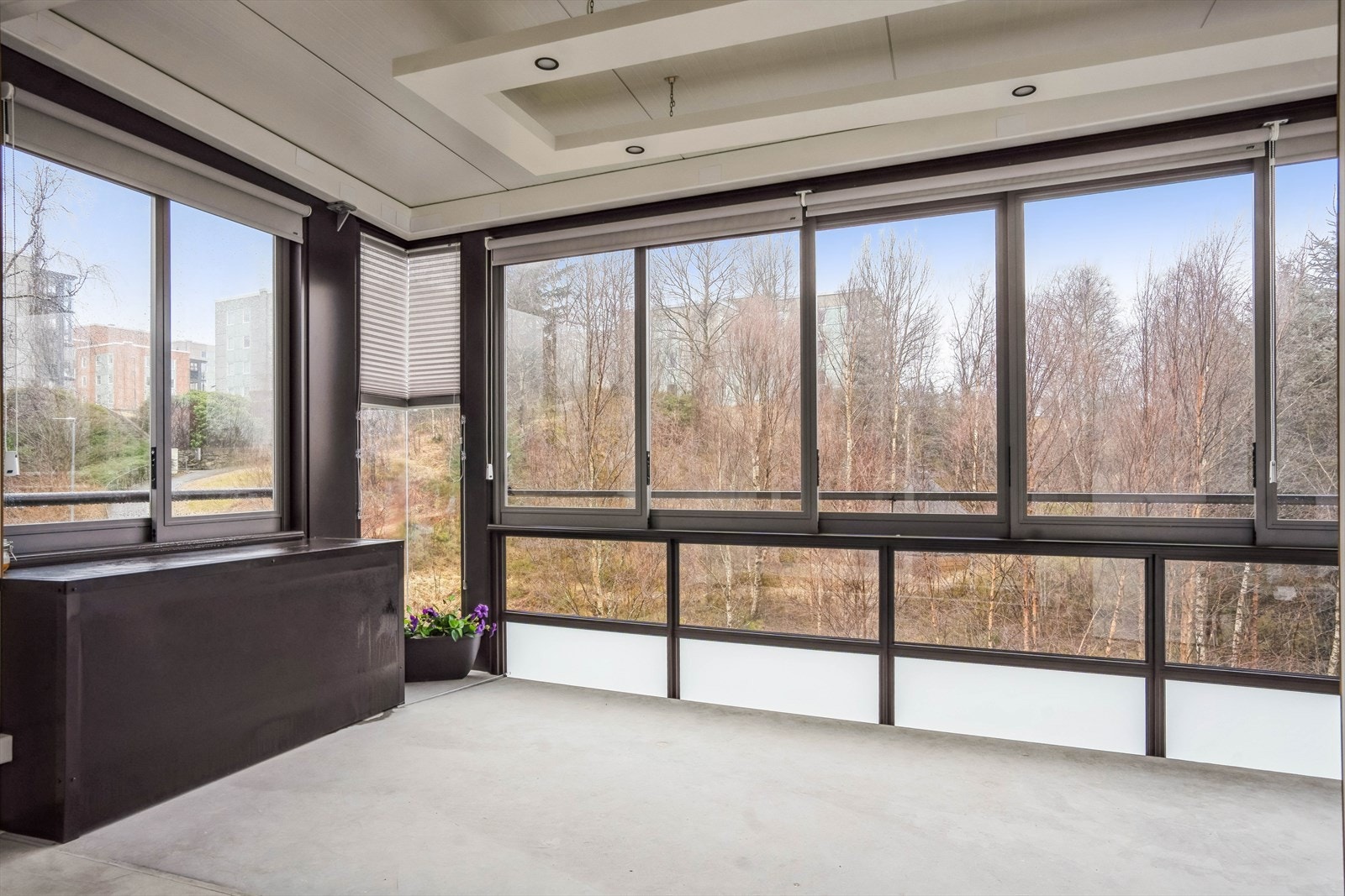 Med et areal på nesten 16 m² er det rikelig med plass for både sittegruppe og ønsket møblement. Galleribilde