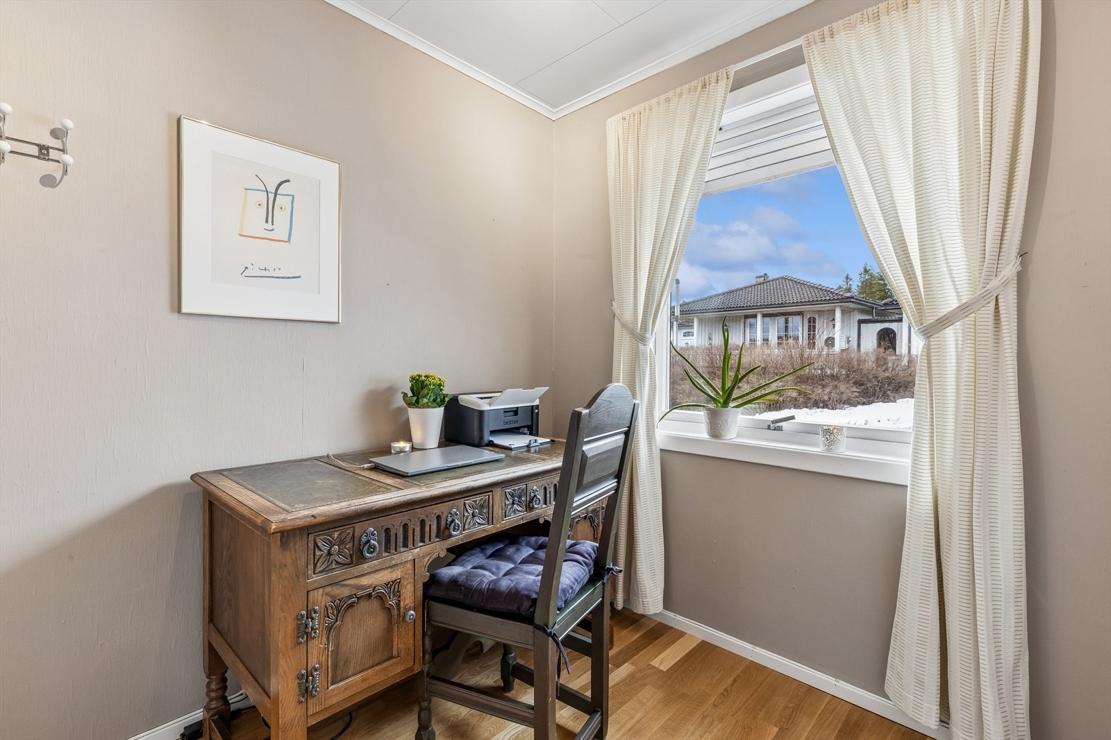 Et mindre rom som egner seg godt som hjemmekontor. Galleribilde