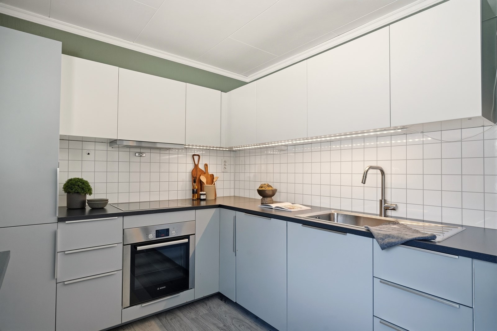 Kjøkken med god arbeidsplass Galleribilde