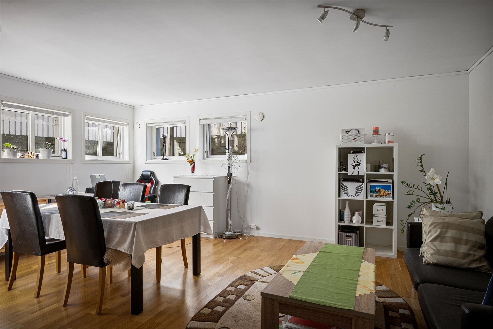 Rommet gir fleksible møbleringsmuligheter for en egen sone. Galleribilde