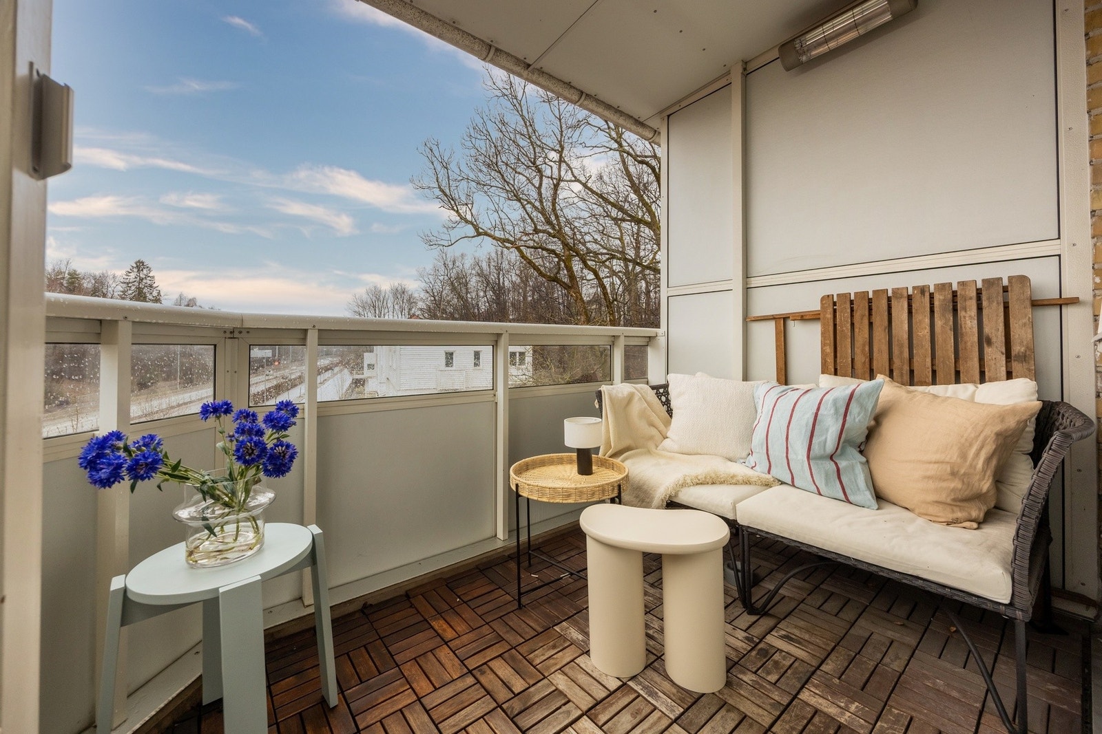 Leiligheten ligger fint til i byggets 4. etasje. Galleribilde