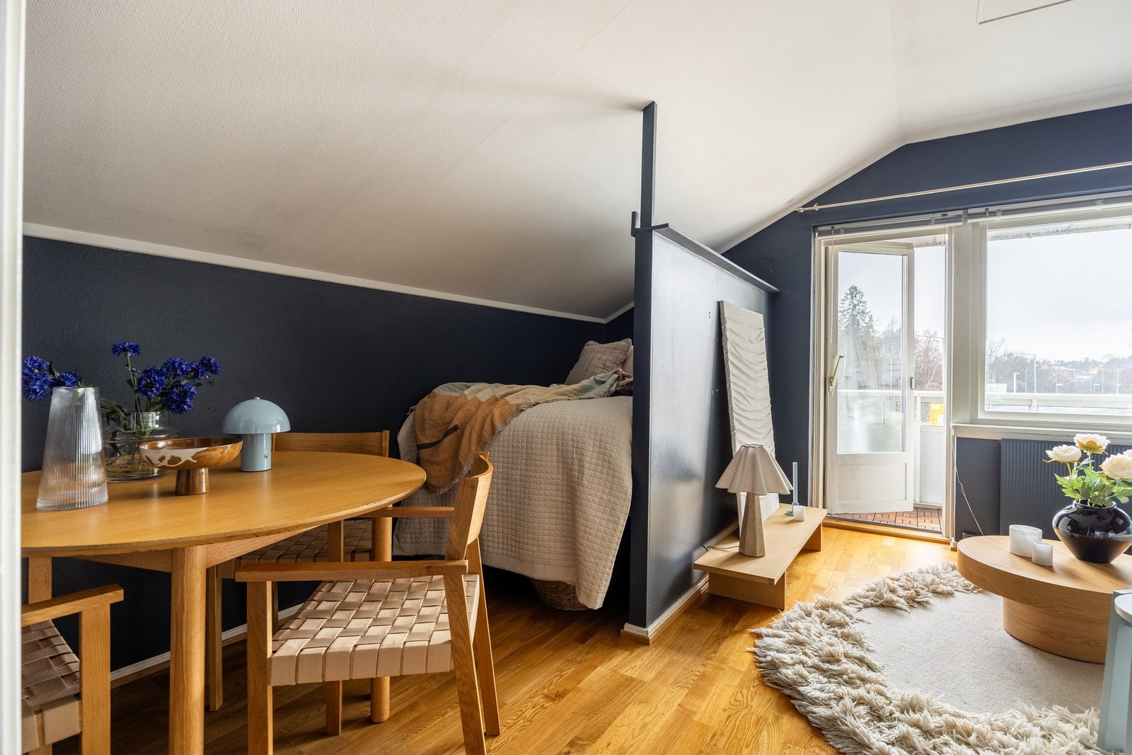 Stuen har en god planløsning som gjør det enkelt å innrede. Galleribilde