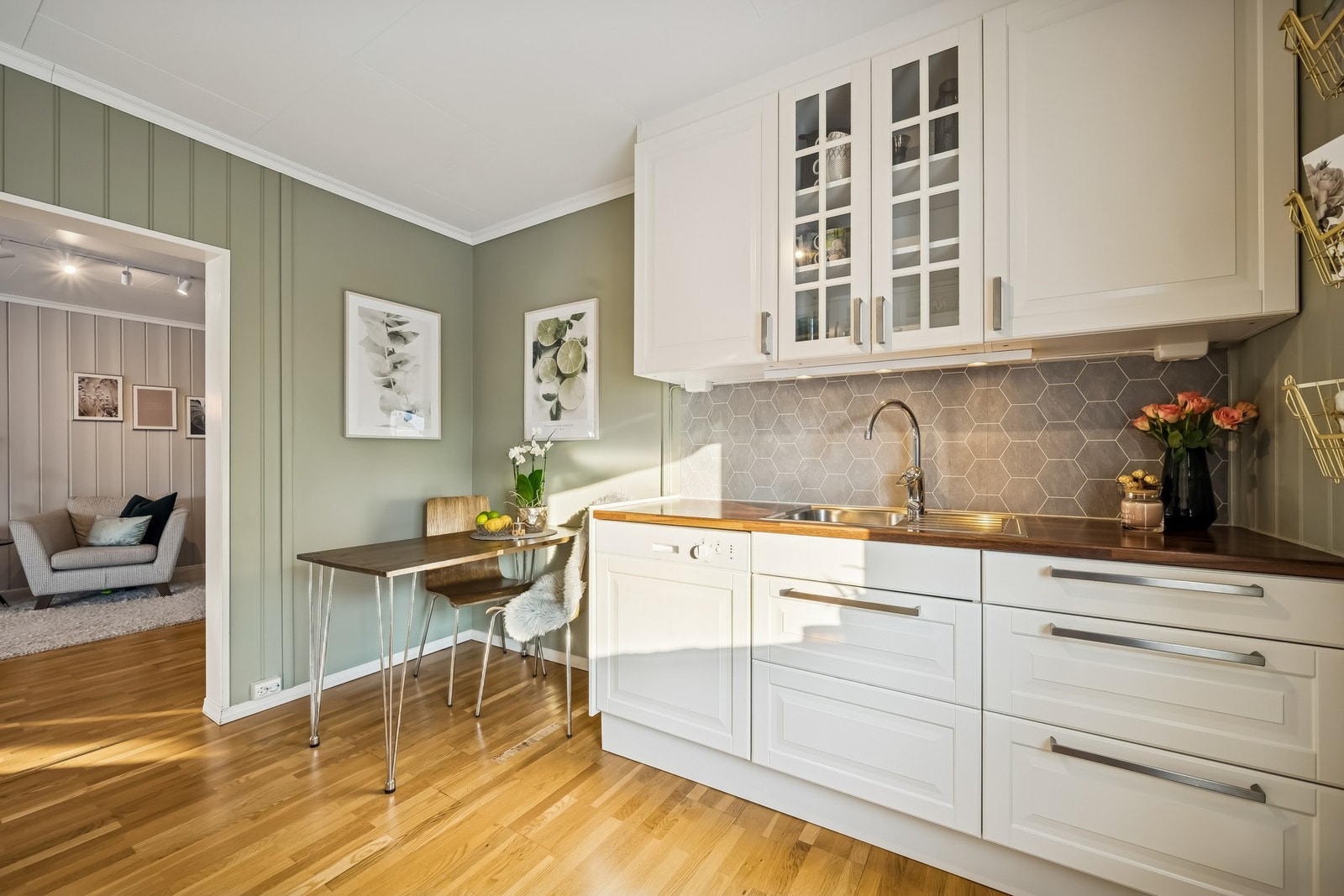 Kjøkkenet ble oppgradert med nye fronter i ca 2016 Galleribilde