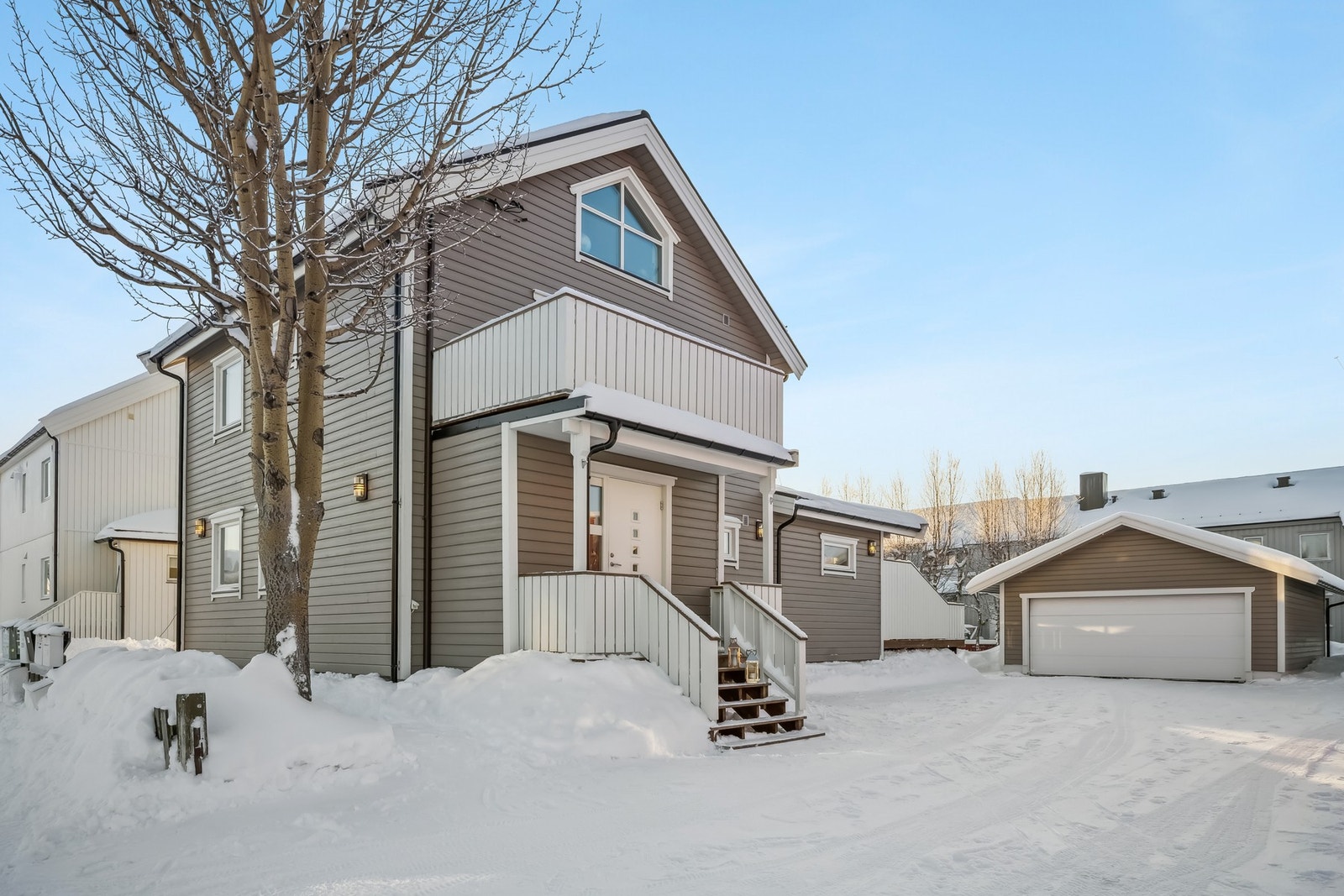 Velkommen til Pasvikveien 12 - Velholdt og sentrumsnær enebolig med dobbel garasje Galleribilde