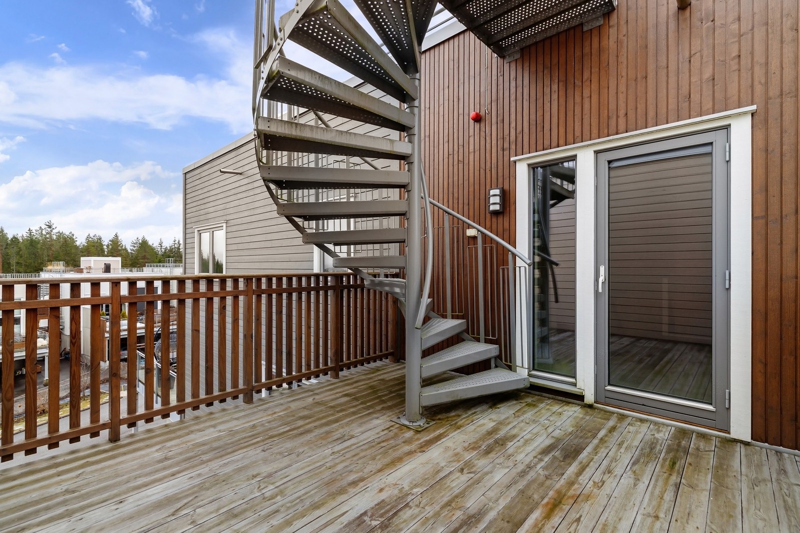 Utvendig trapp til takterrasse. Galleribilde