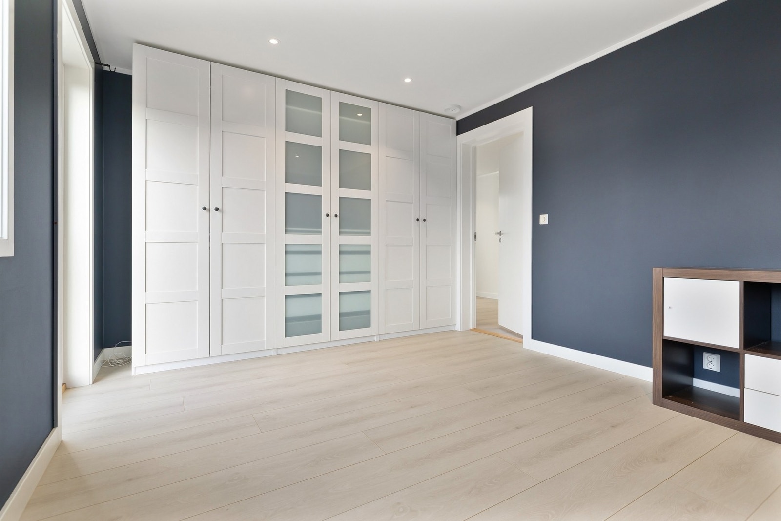 Soverom 2: Soverom med garderobeløsning Galleribilde