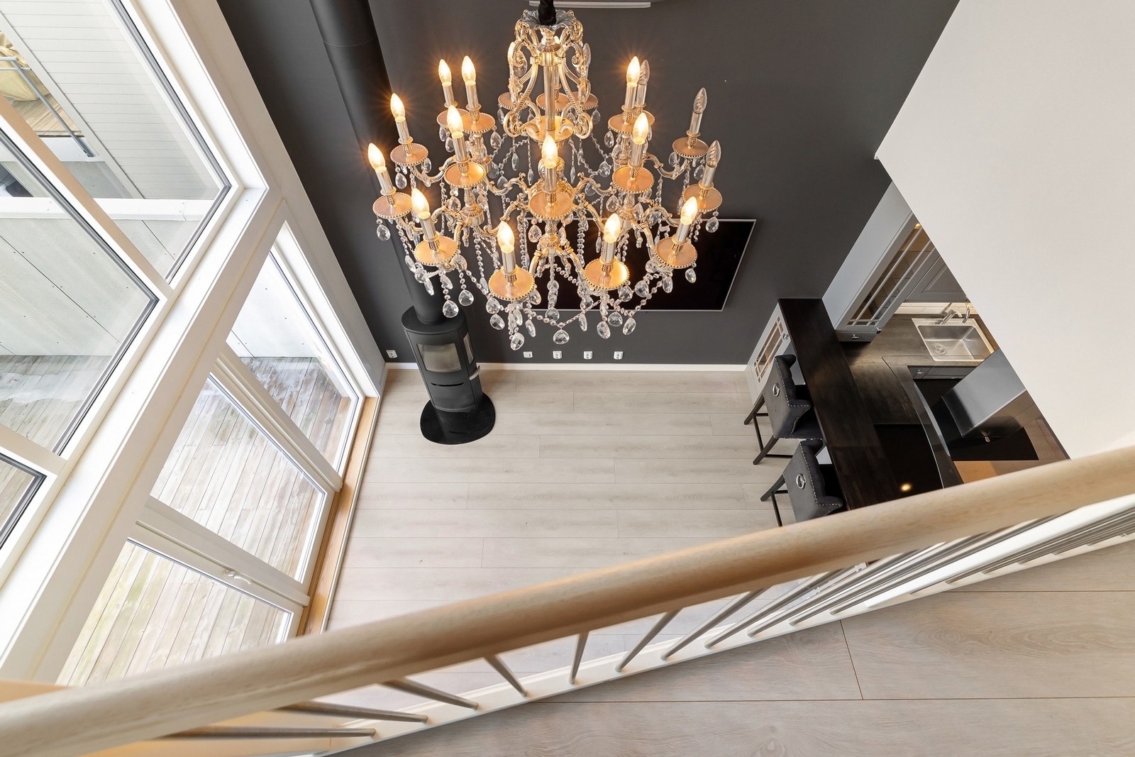 Åpen planløsning skaper en luftig følelse. Galleribilde