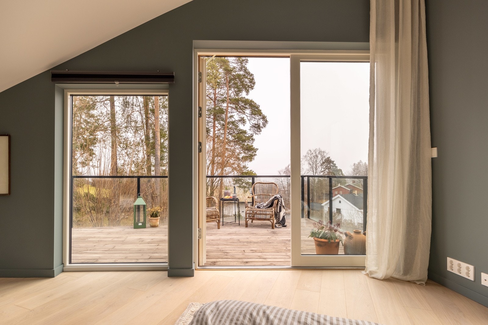 Godt med innlys og belysning i himling. Galleribilde