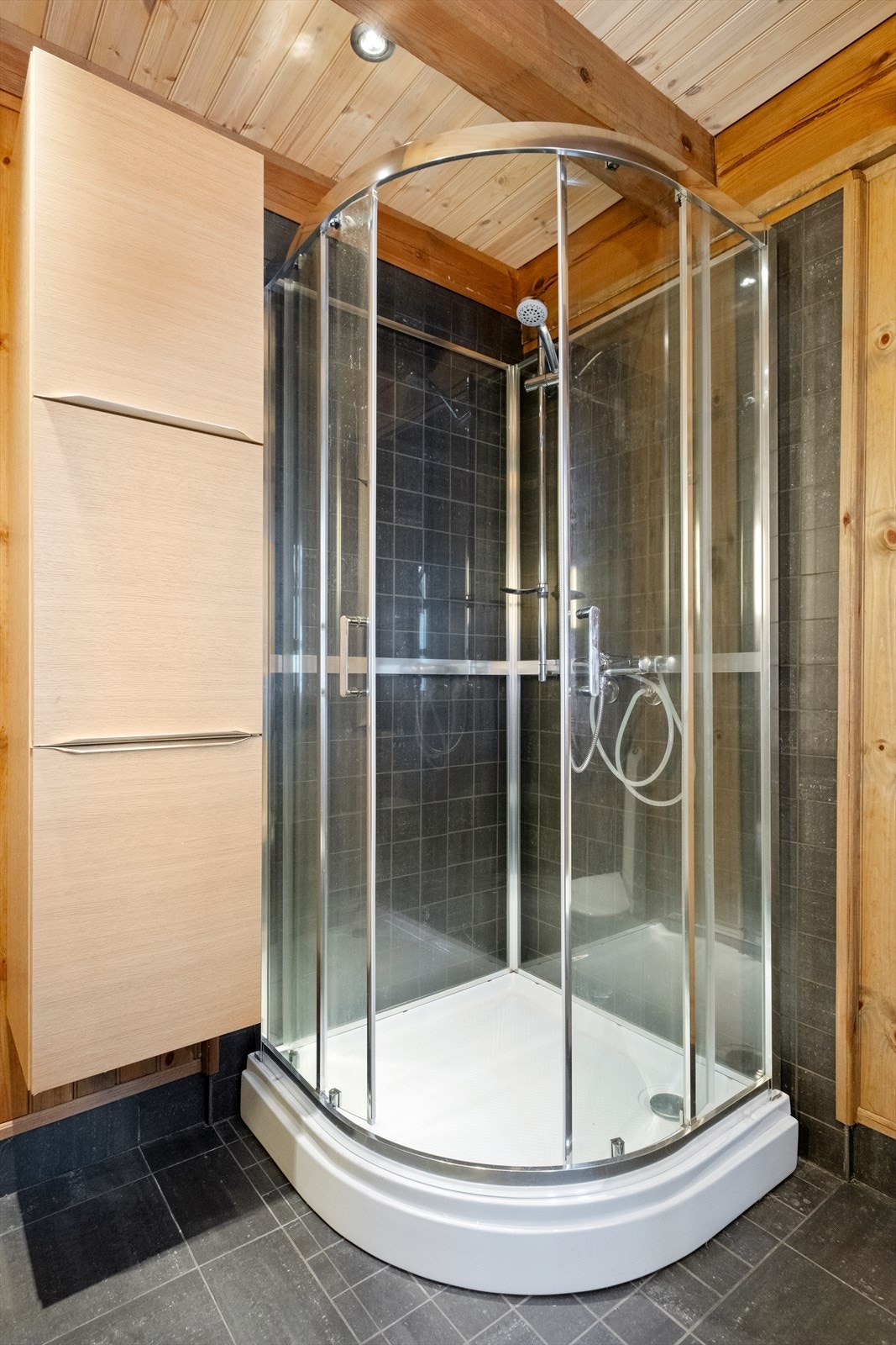 Badet Galleribilde