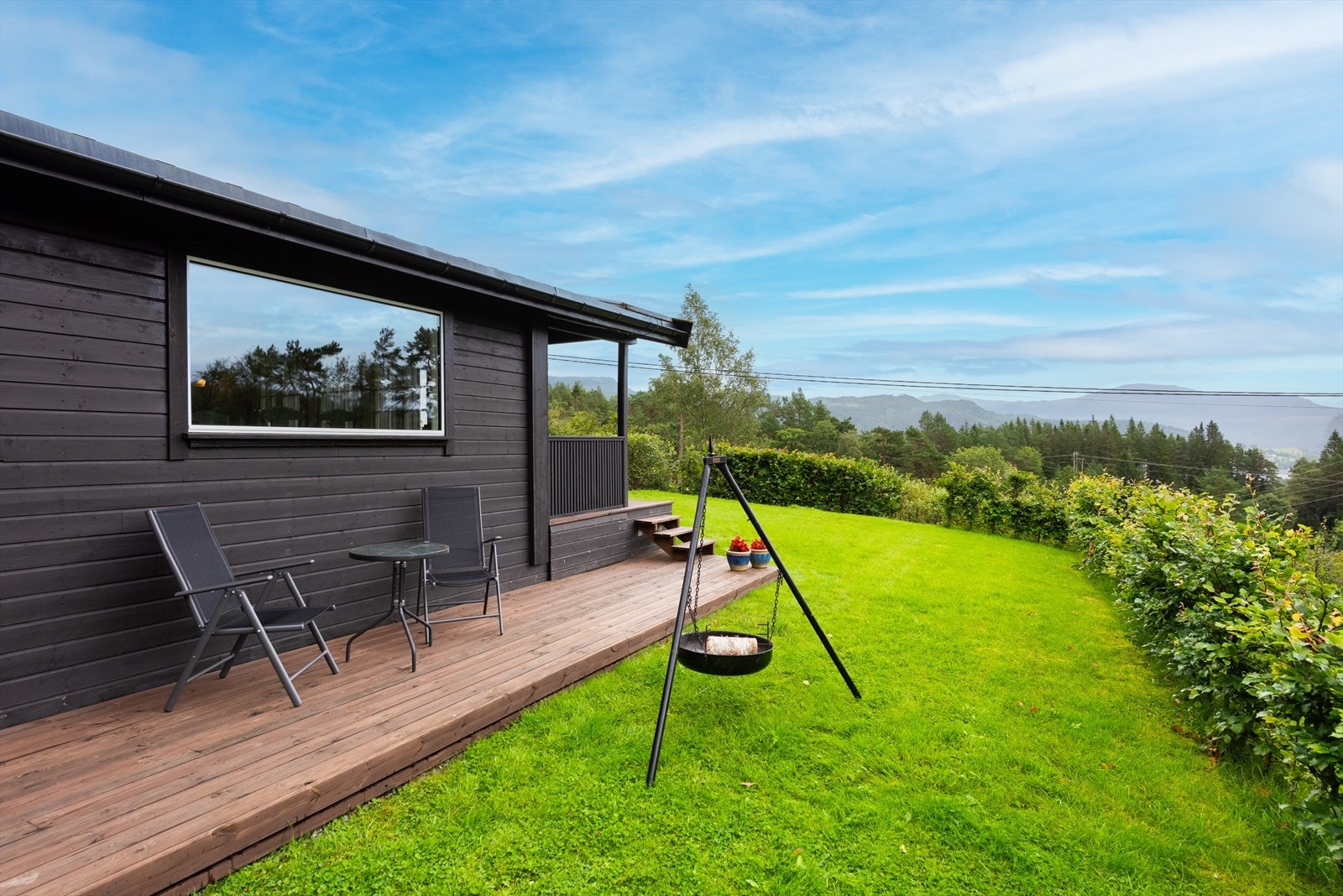 Velkommen til Nodlandsvegen 94! Presentert av Leonard Weinert v/ Eiendomsmegler Norge! Galleribilde