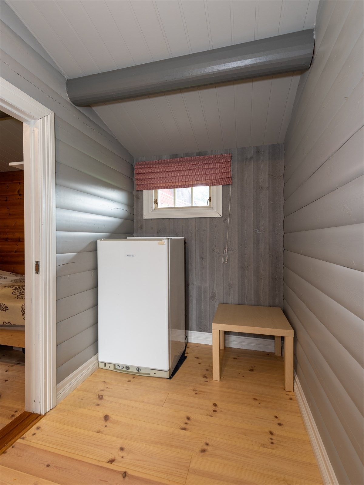 Gang med gasskjøleskapet. Galleribilde