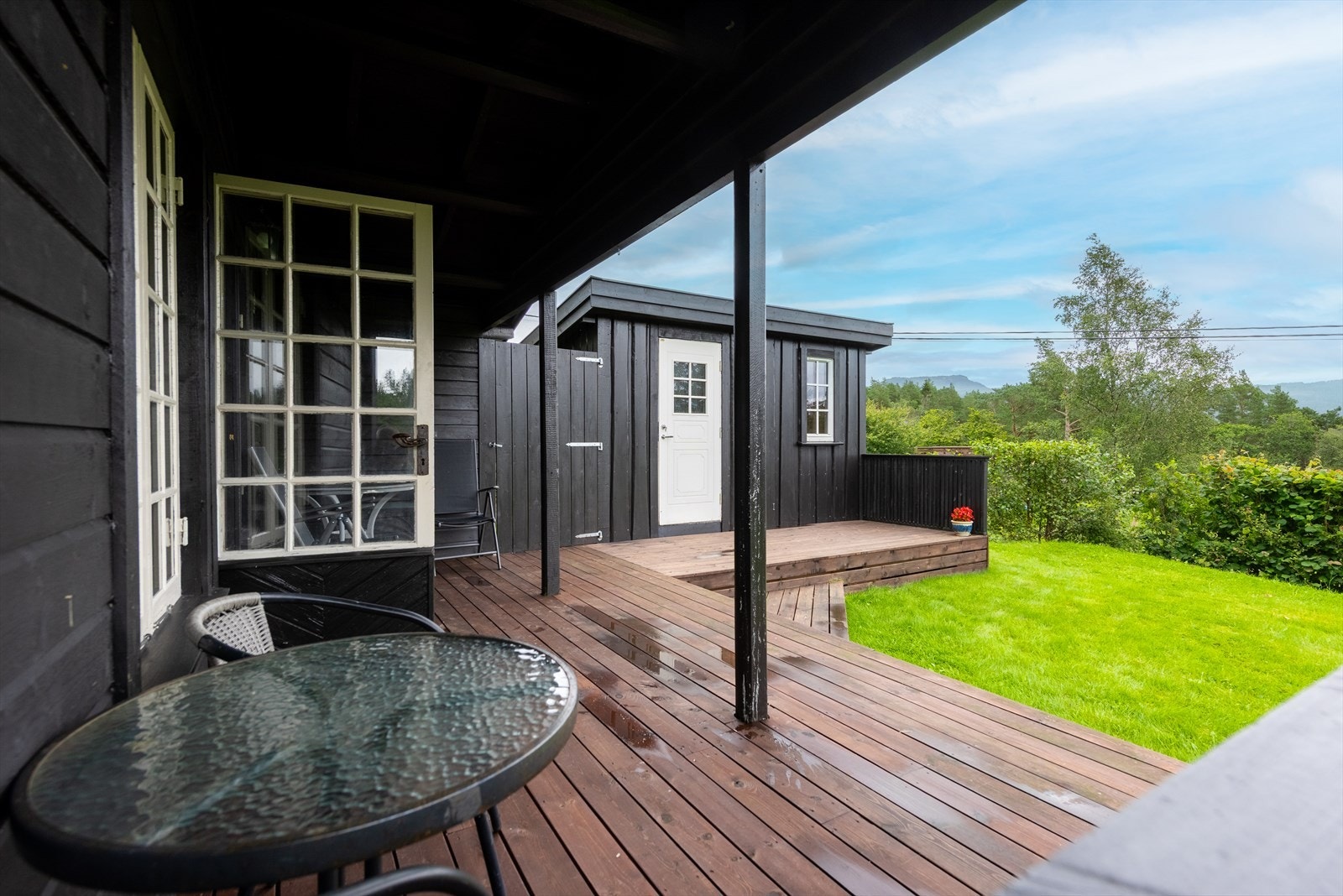 Den store terrassen gir deg flere muligheter for innredning. Galleribilde